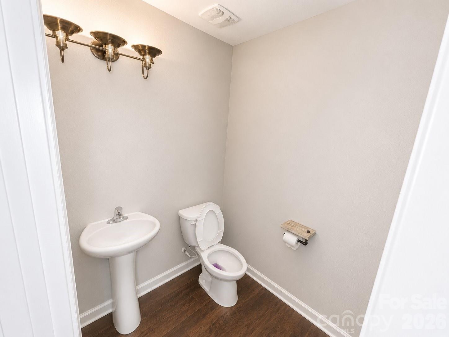 1818 Greenbrook Trail Property Photo 16
