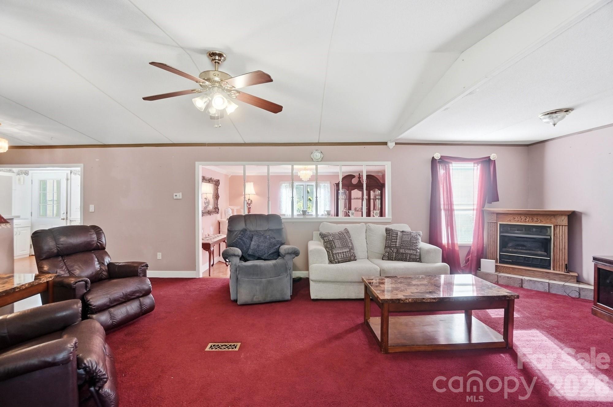 2909 Balkan Drive Property Photo 2