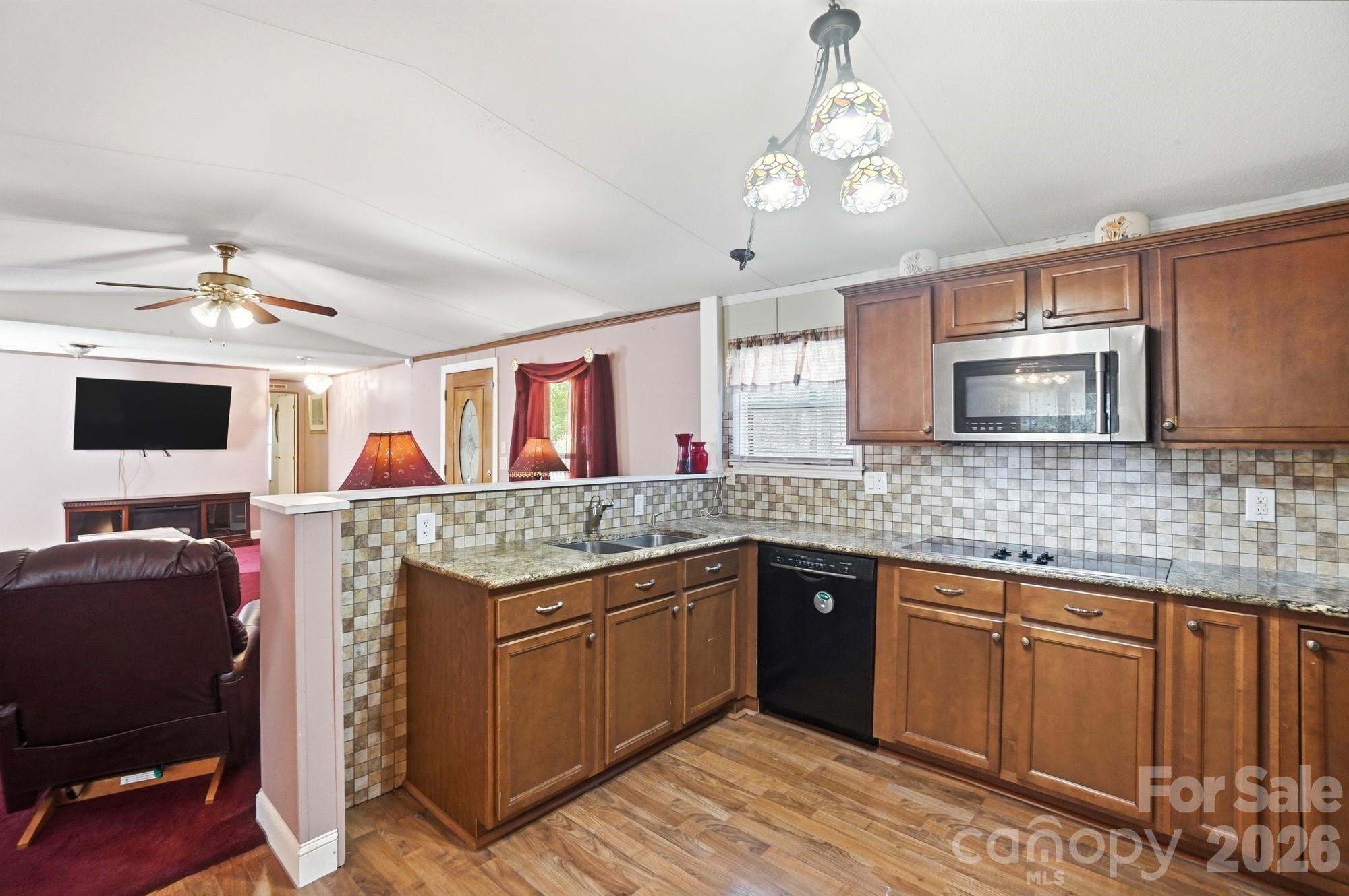 2909 Balkan Drive Property Photo 18