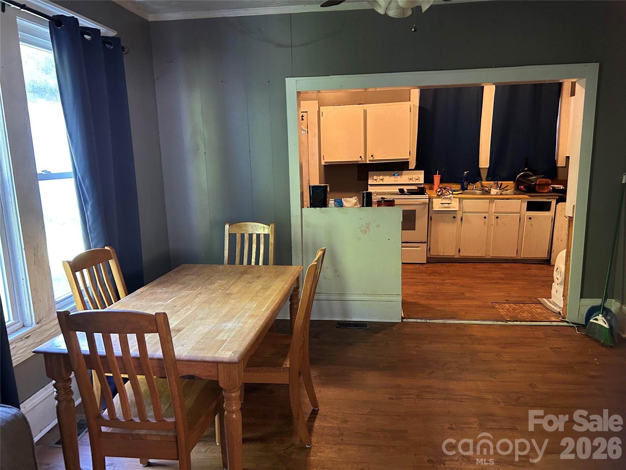 1320 Lowder Street Property Photo 4