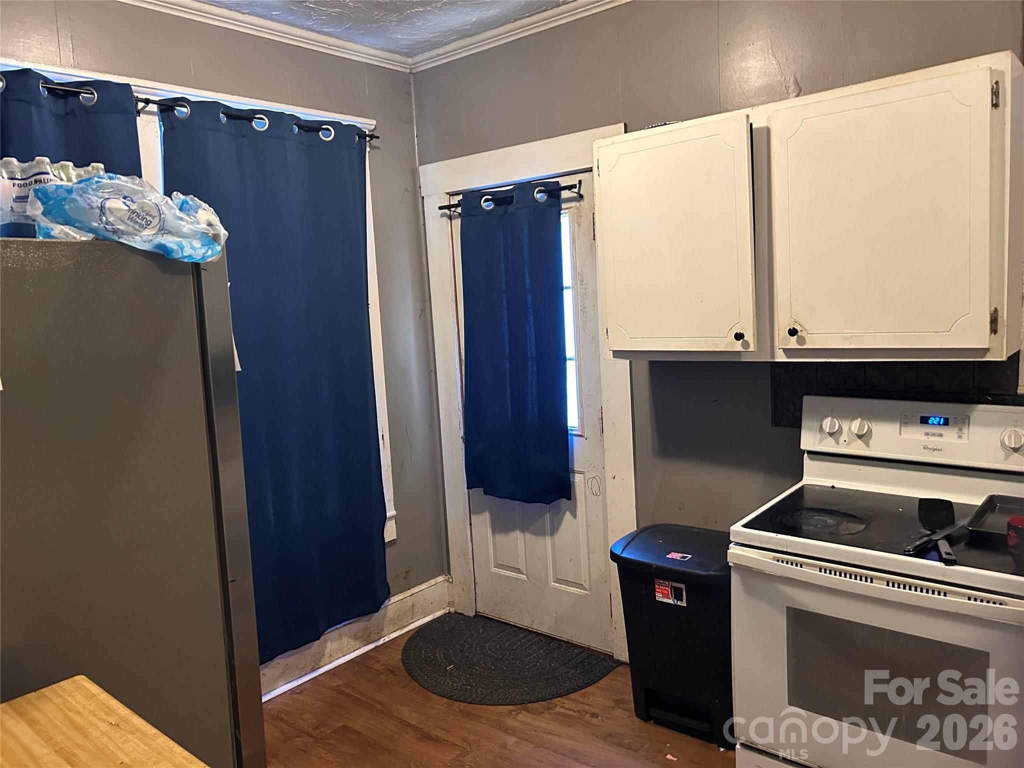 1320 Lowder Street Property Photo 7