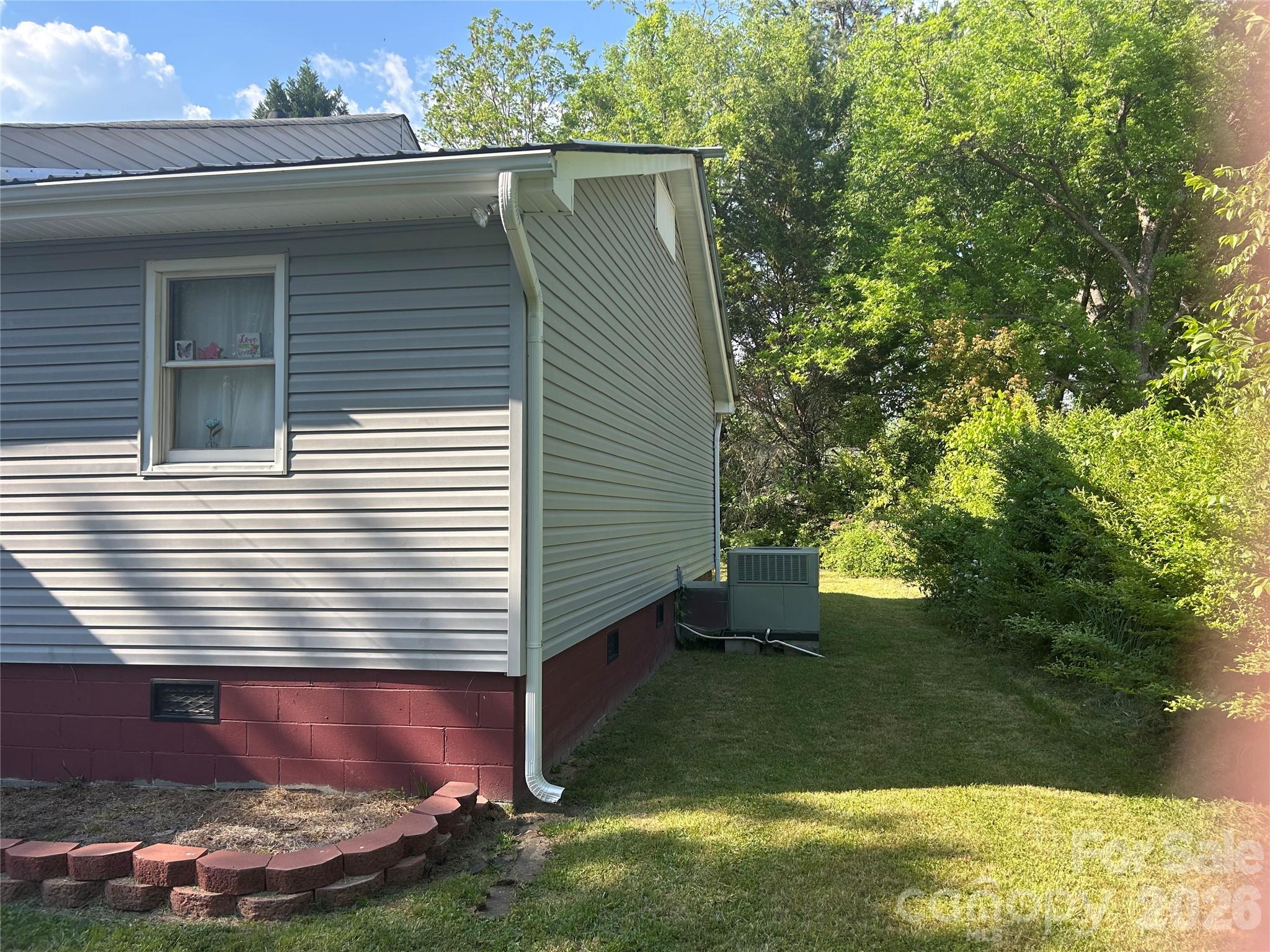 1320 Lowder Street Property Photo 17