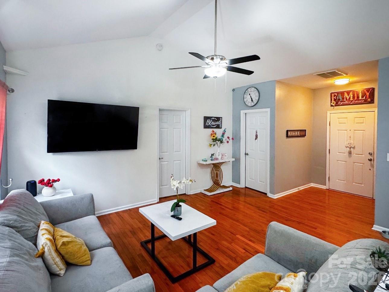 6225 Sid Crane Drive Property Photo 10