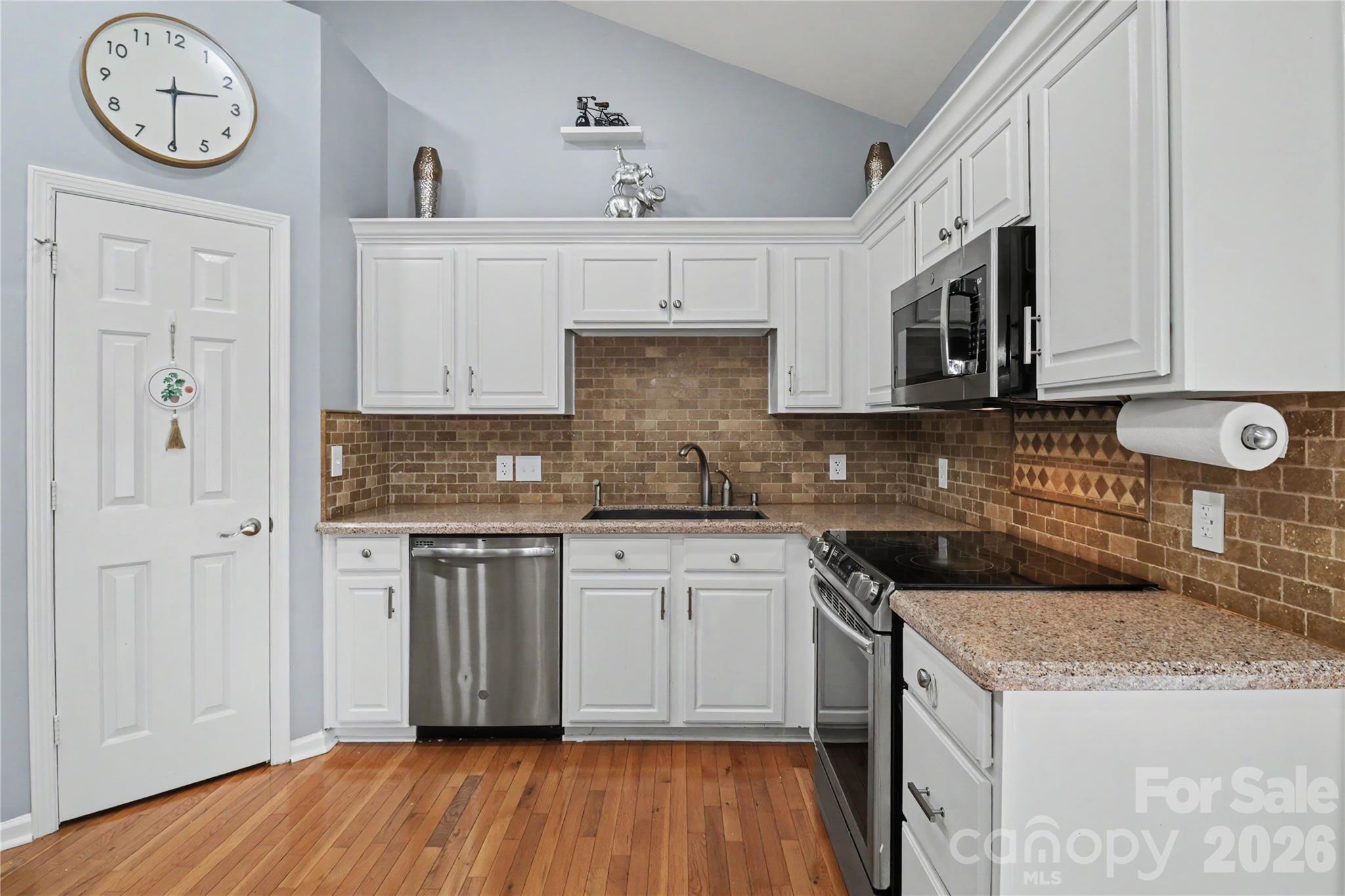 6225 Sid Crane Drive Property Photo 15