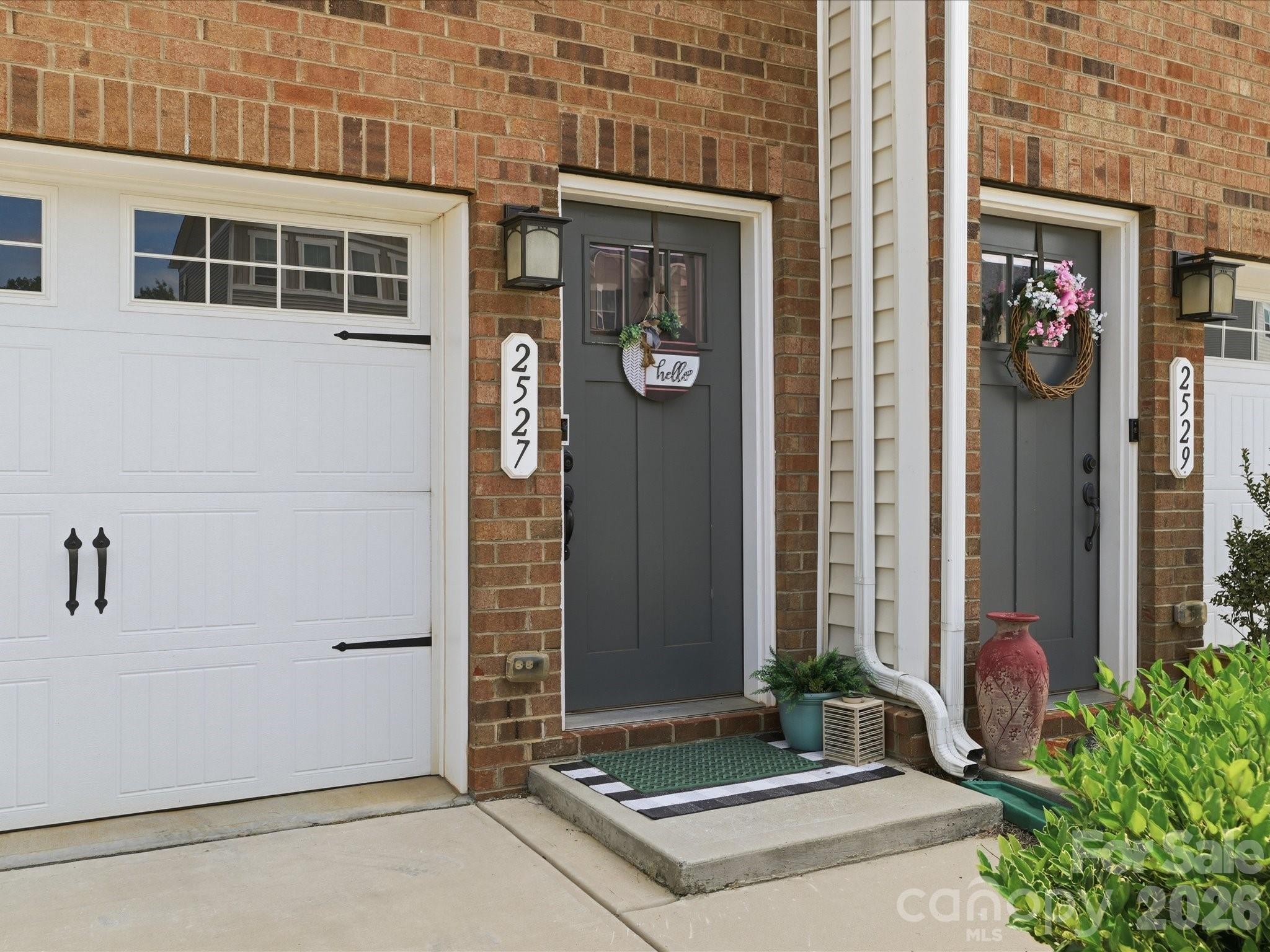 2527 Grantham Place Drive Property Photo 7