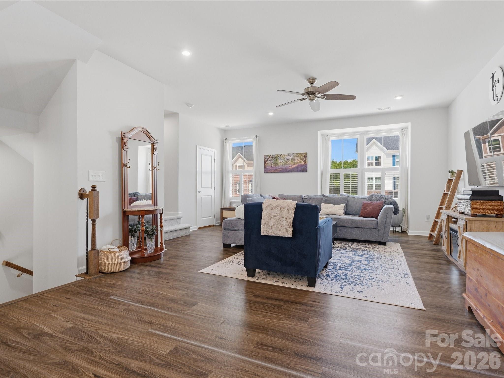 2527 Grantham Place Drive Property Photo 11