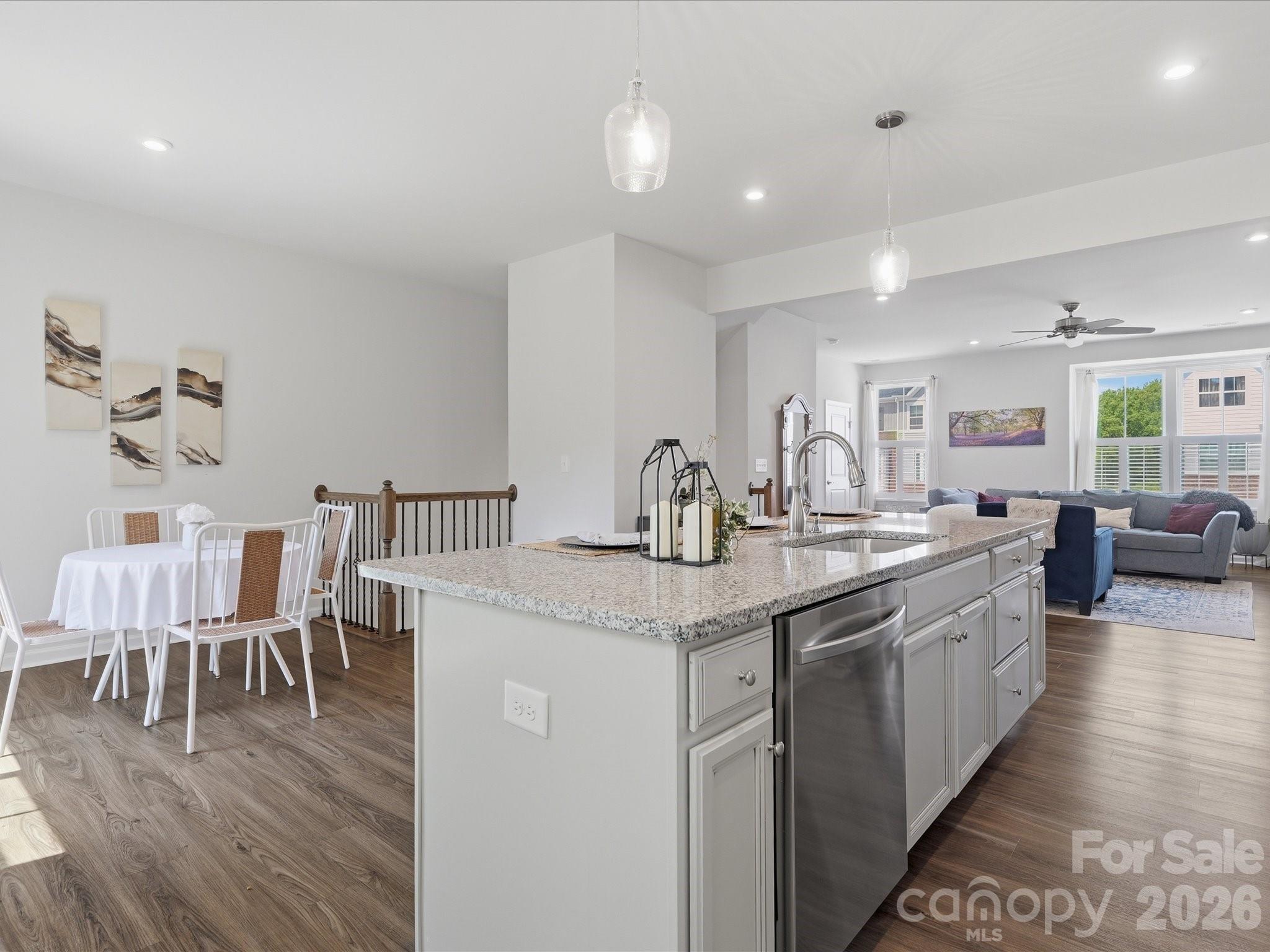 2527 Grantham Place Drive Property Photo 13