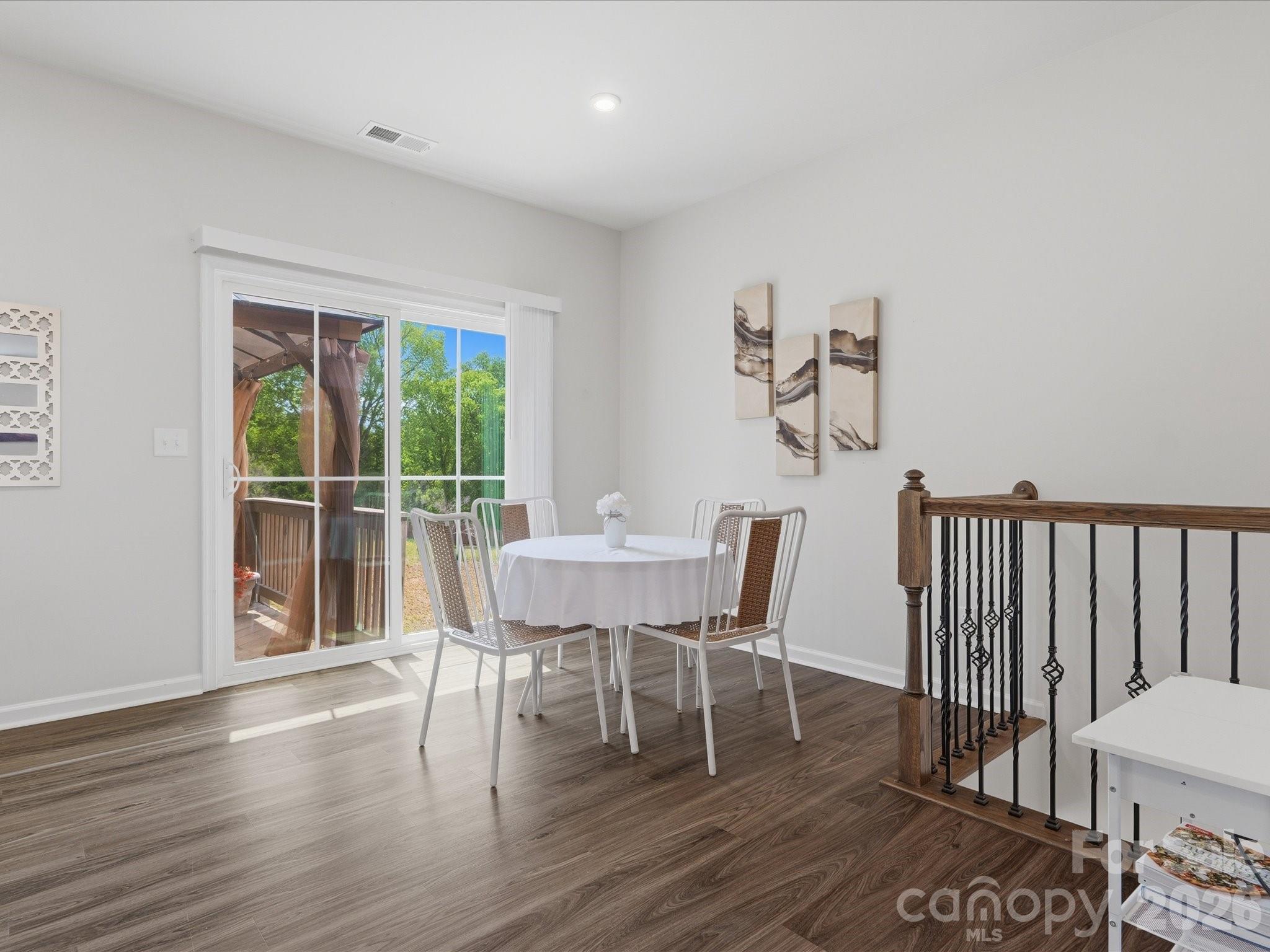 2527 Grantham Place Drive Property Photo 17
