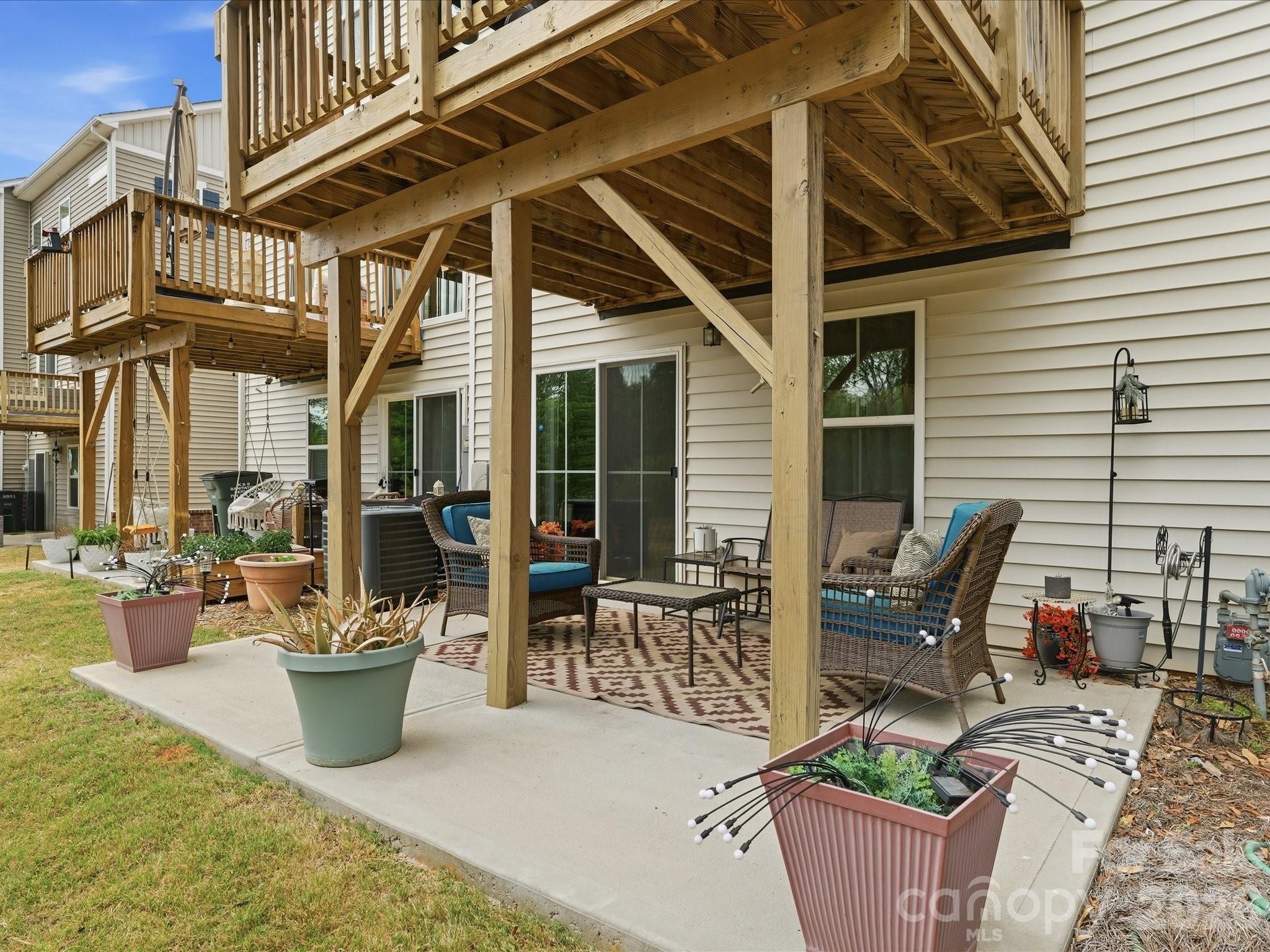 2527 Grantham Place Drive Property Photo 30