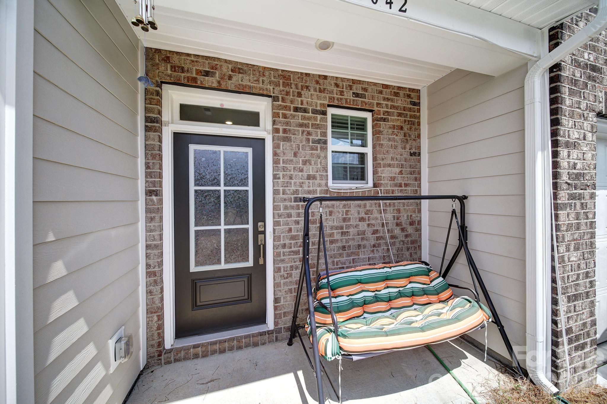 8042 Scarlet Maple Lane Property Photo 2