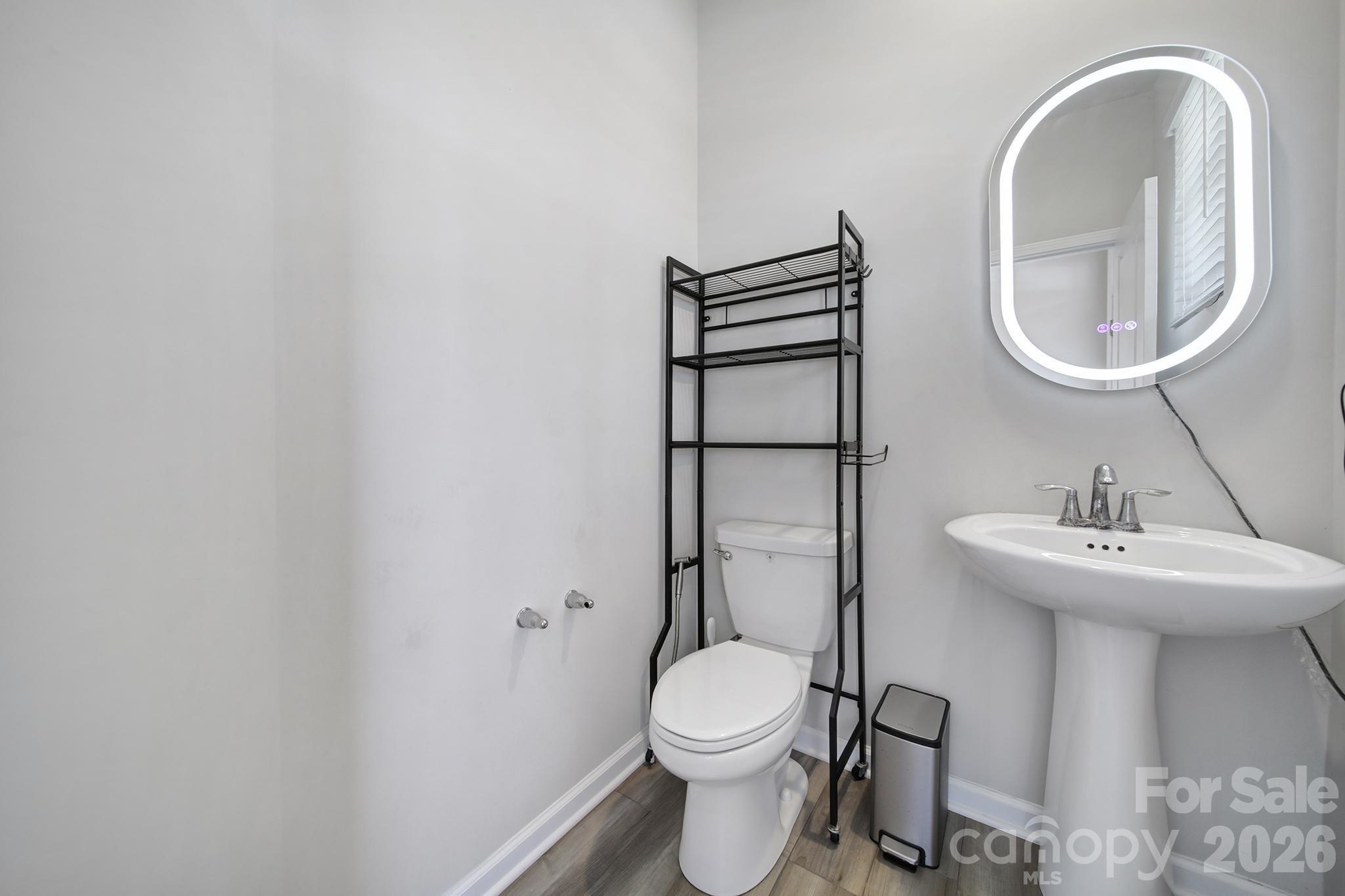 8042 Scarlet Maple Lane Property Photo 4