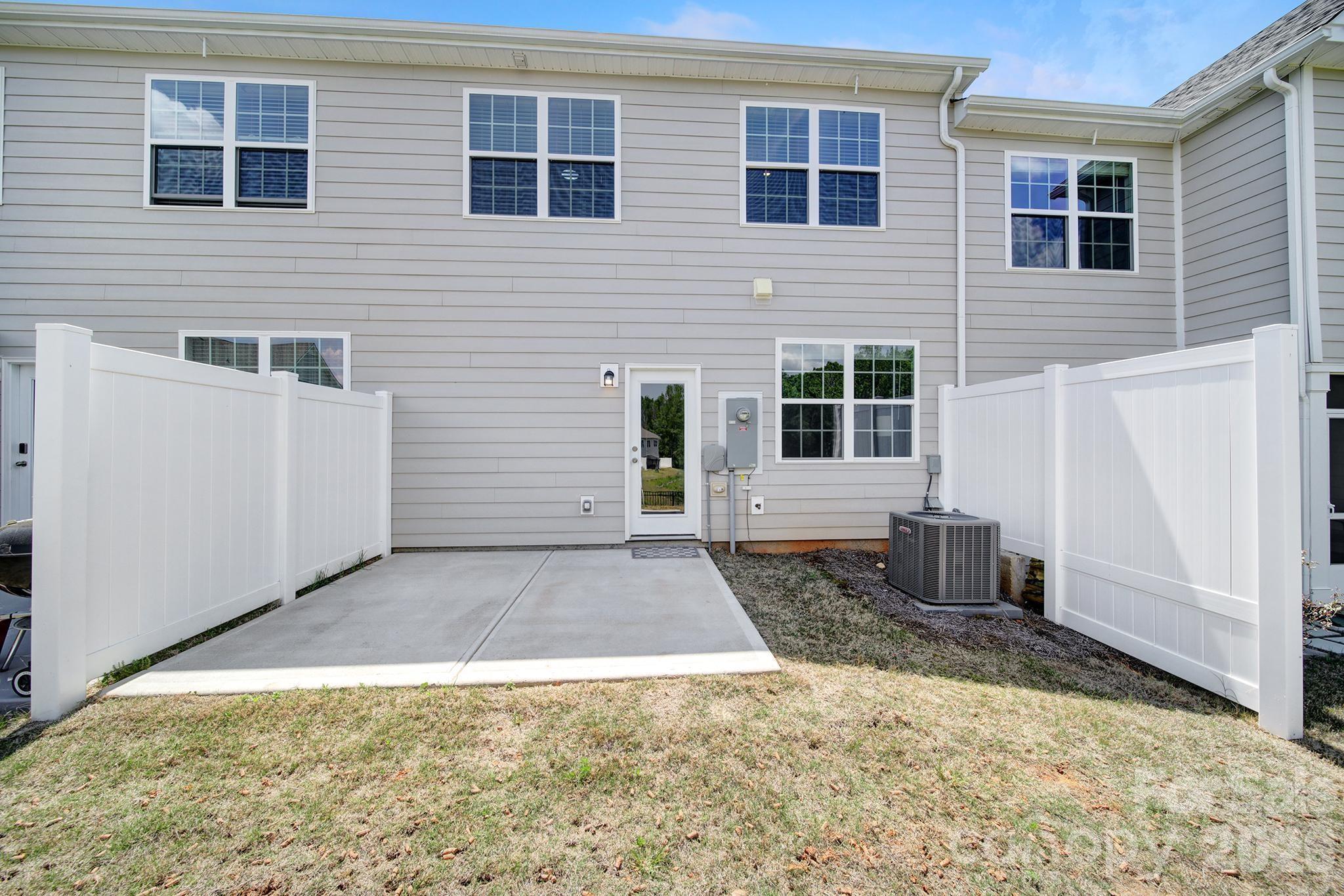 8042 Scarlet Maple Lane Property Photo 27