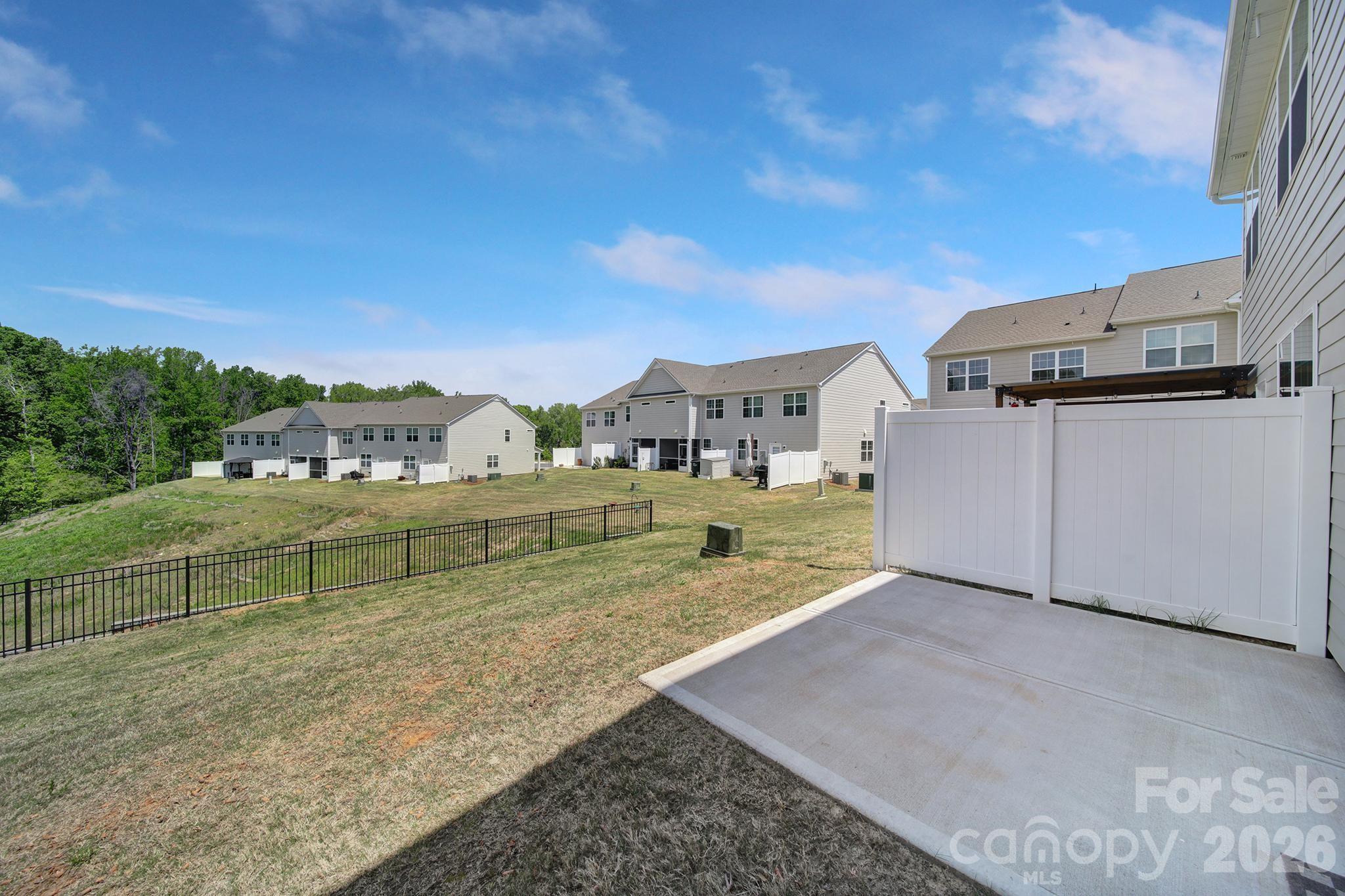8042 Scarlet Maple Lane Property Photo 29