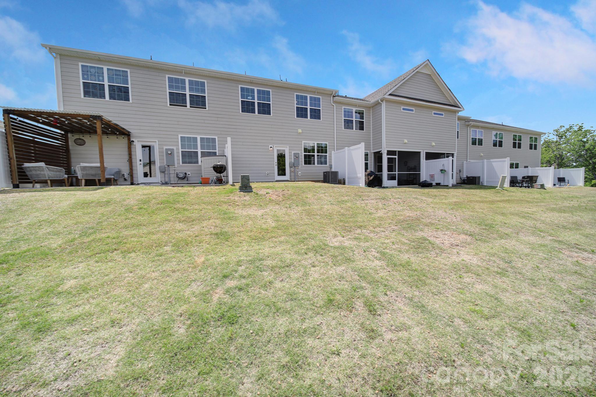 8042 Scarlet Maple Lane Property Photo 30