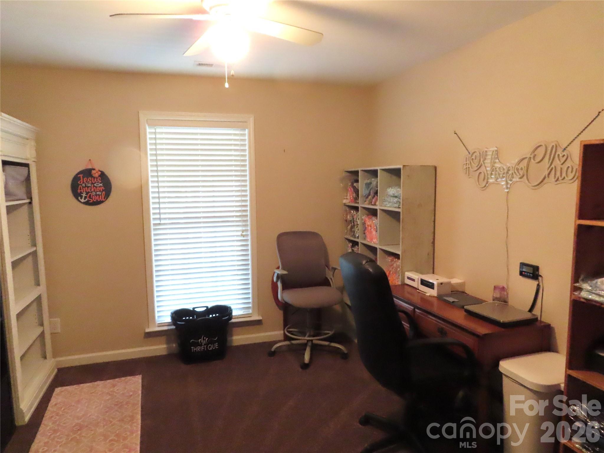 300 Tradewinds Lane Property Photo 11