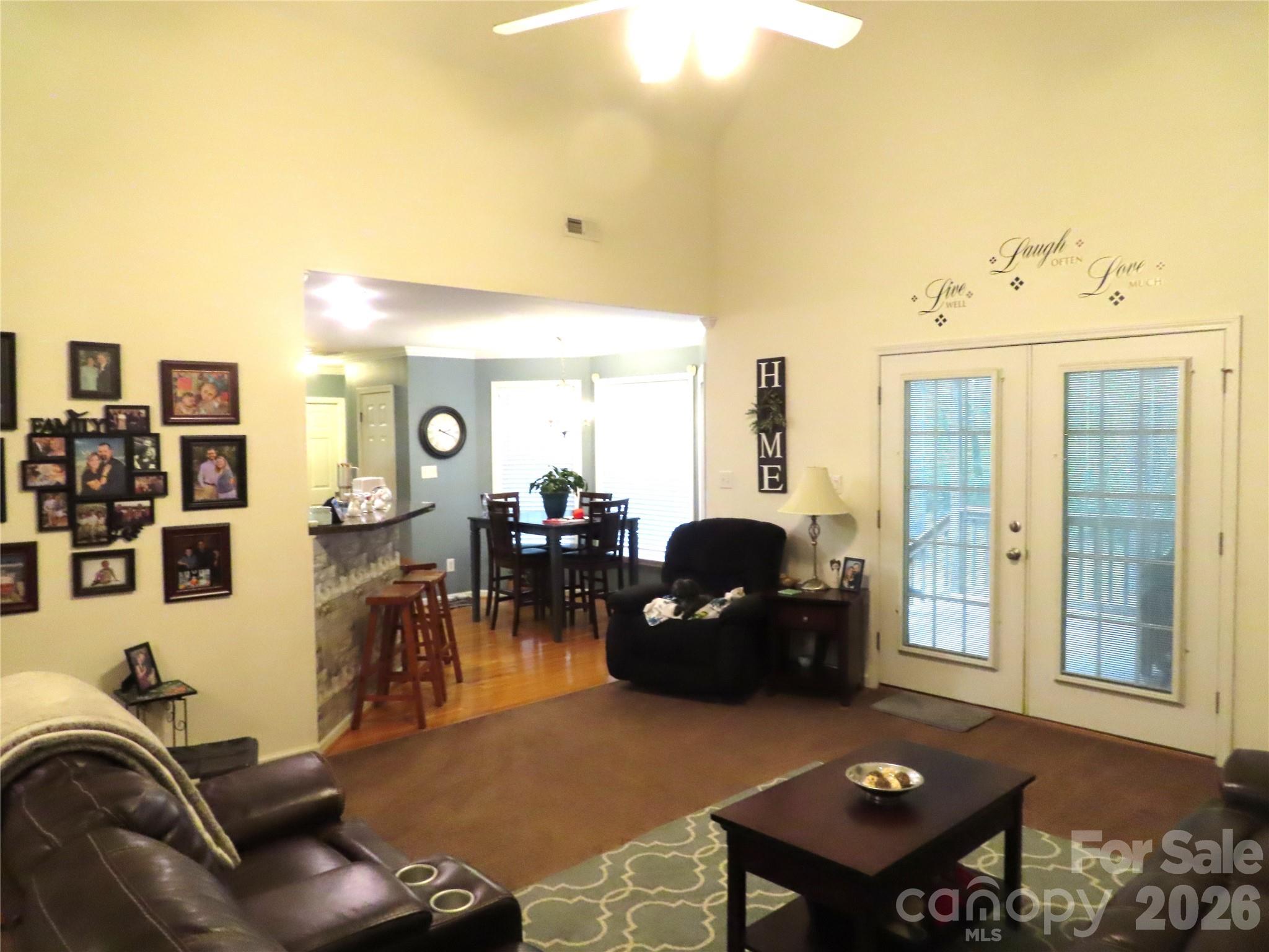 300 Tradewinds Lane Property Photo 15