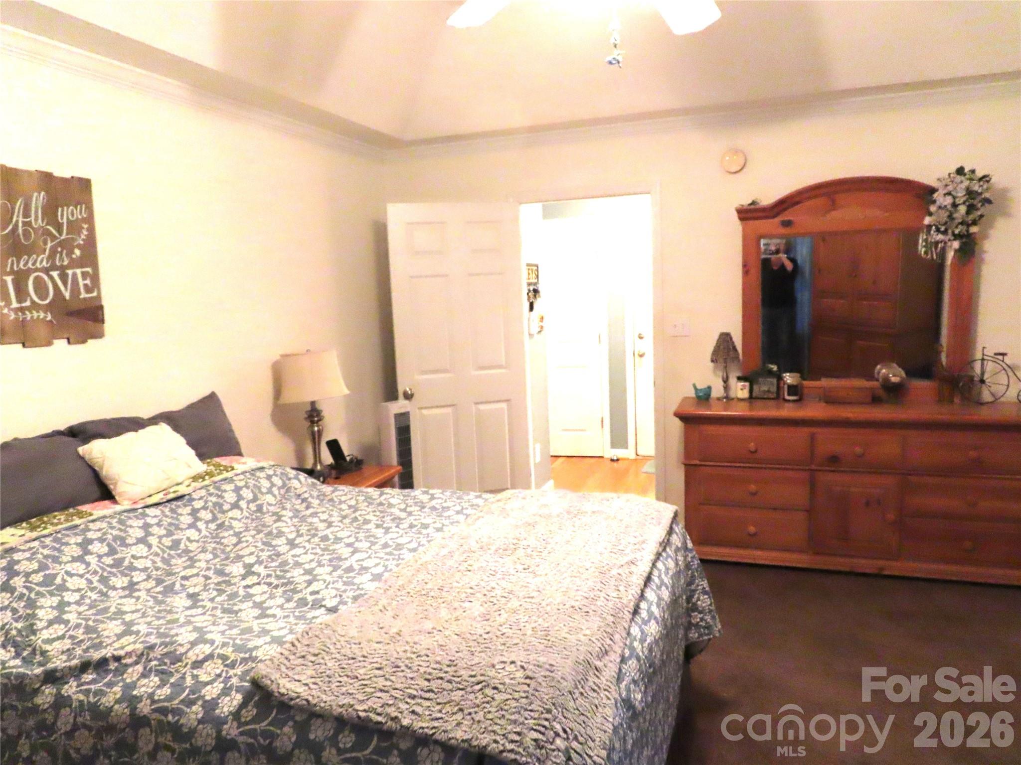 300 Tradewinds Lane Property Photo 22