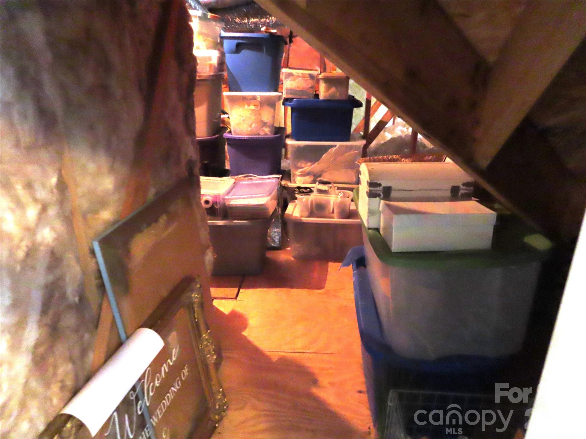 300 Tradewinds Lane Property Photo 26