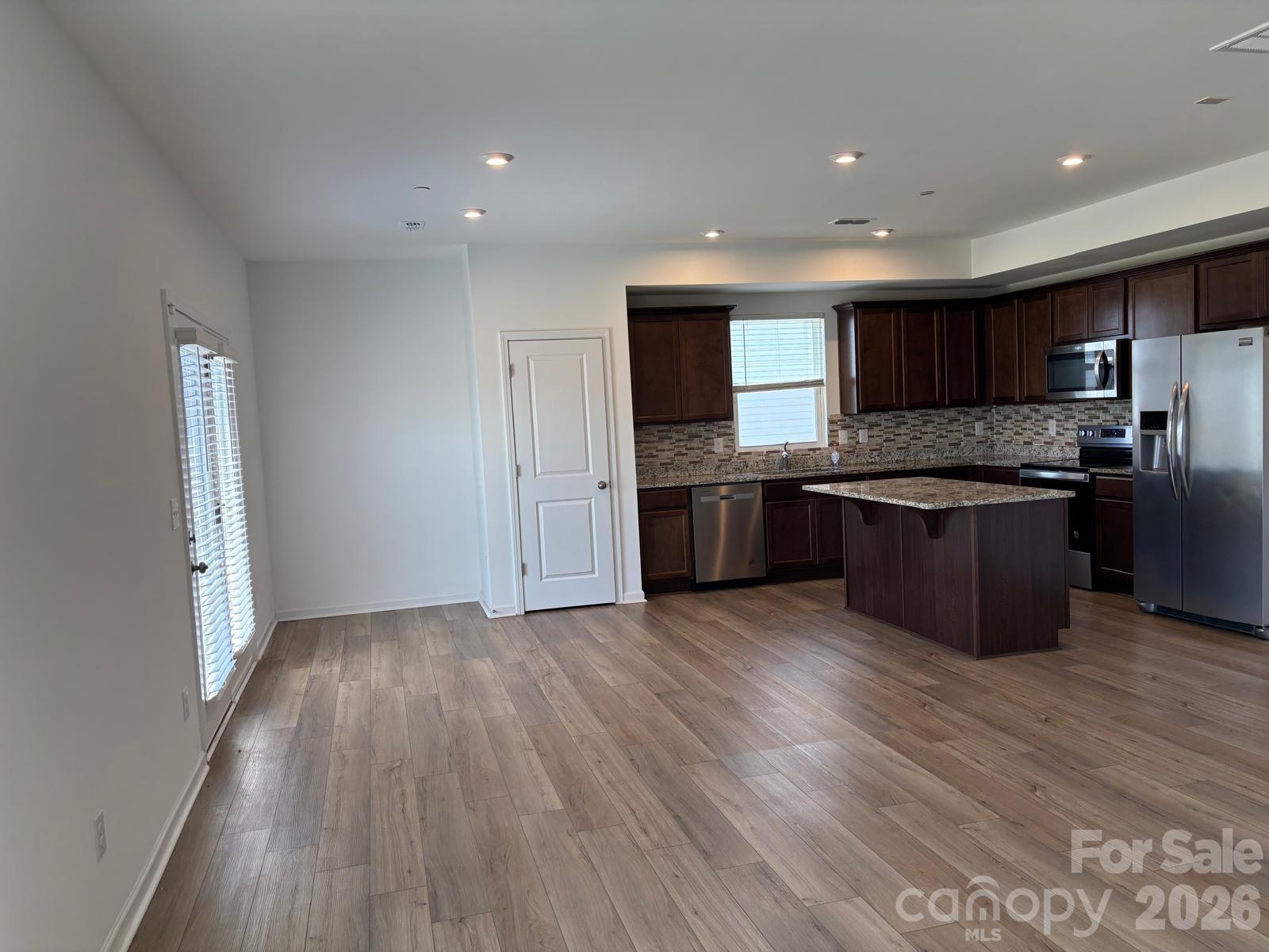 3057 Bell Spur Avenue Property Photo 12