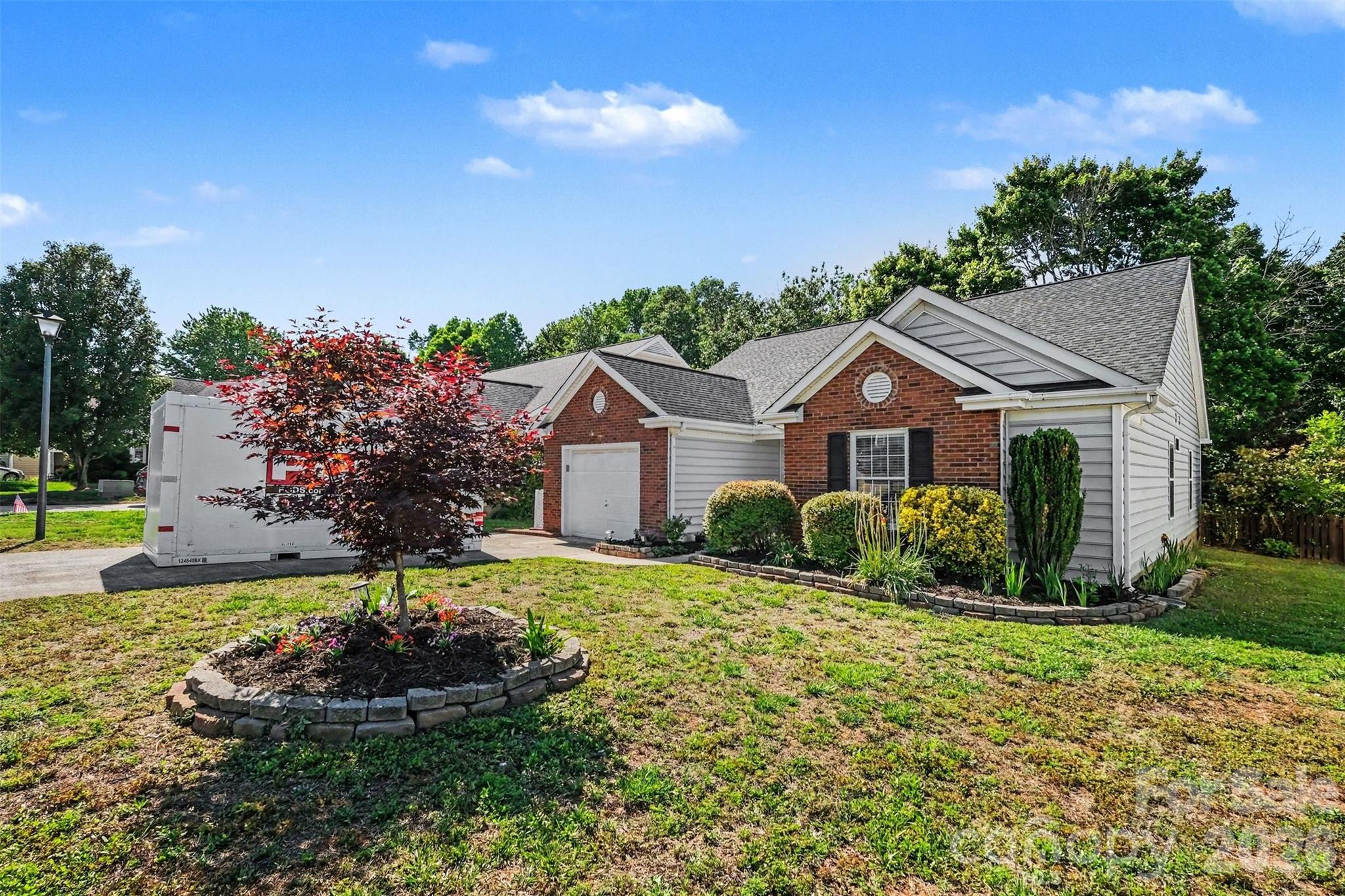 526 Carlisle Drive Property Photo 2