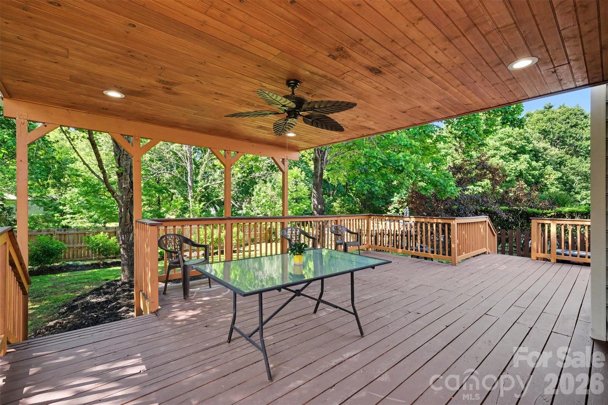 526 Carlisle Drive Property Photo 26