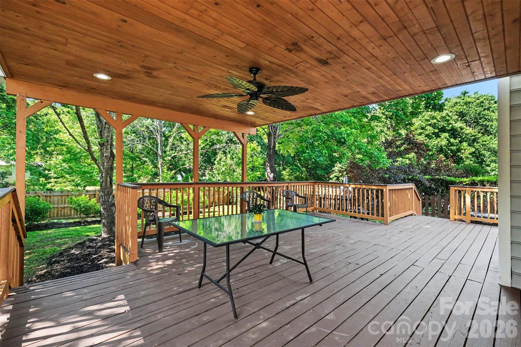 526 Carlisle Drive Property Photo 28