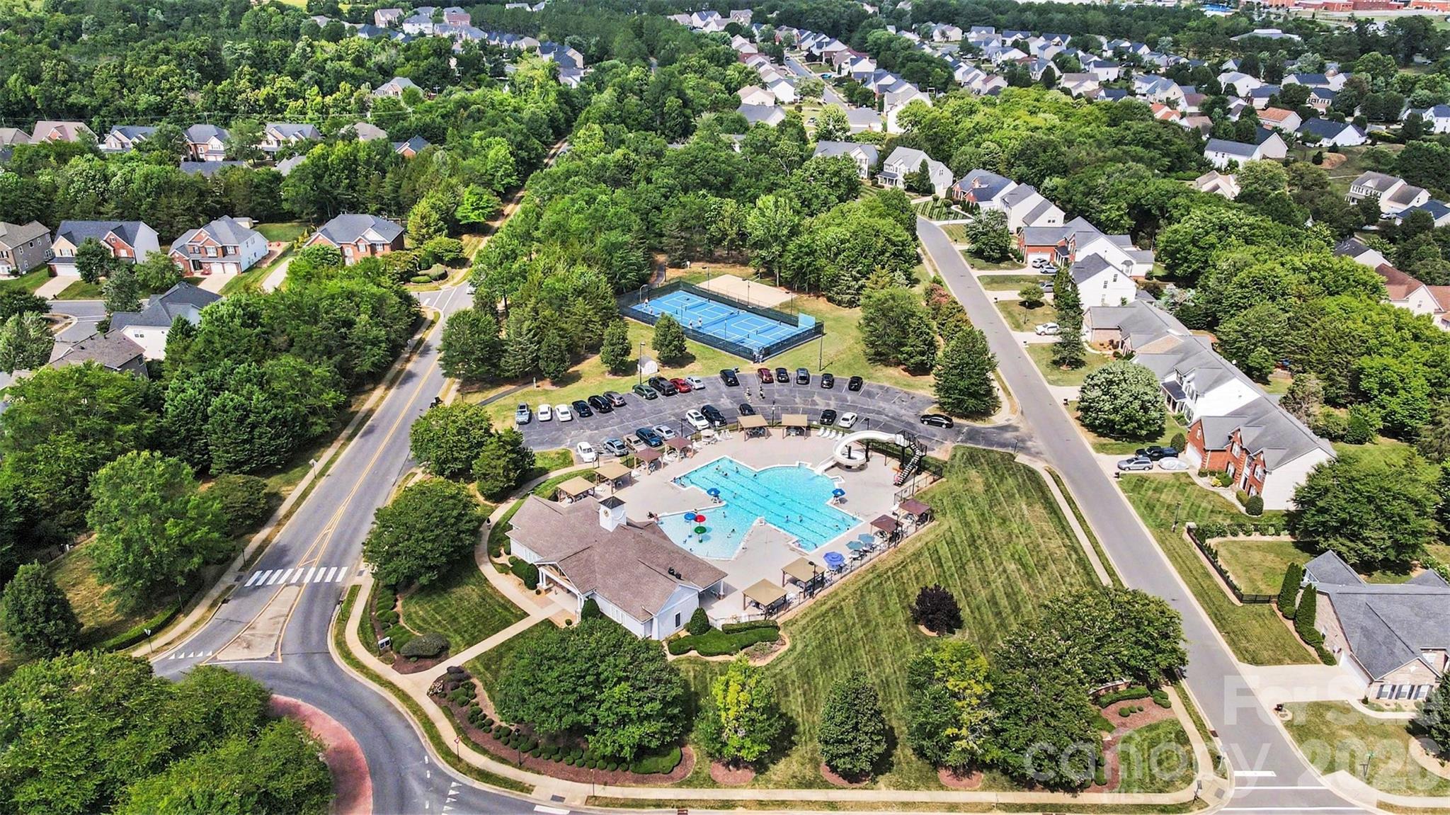 526 Carlisle Drive Property Photo 33