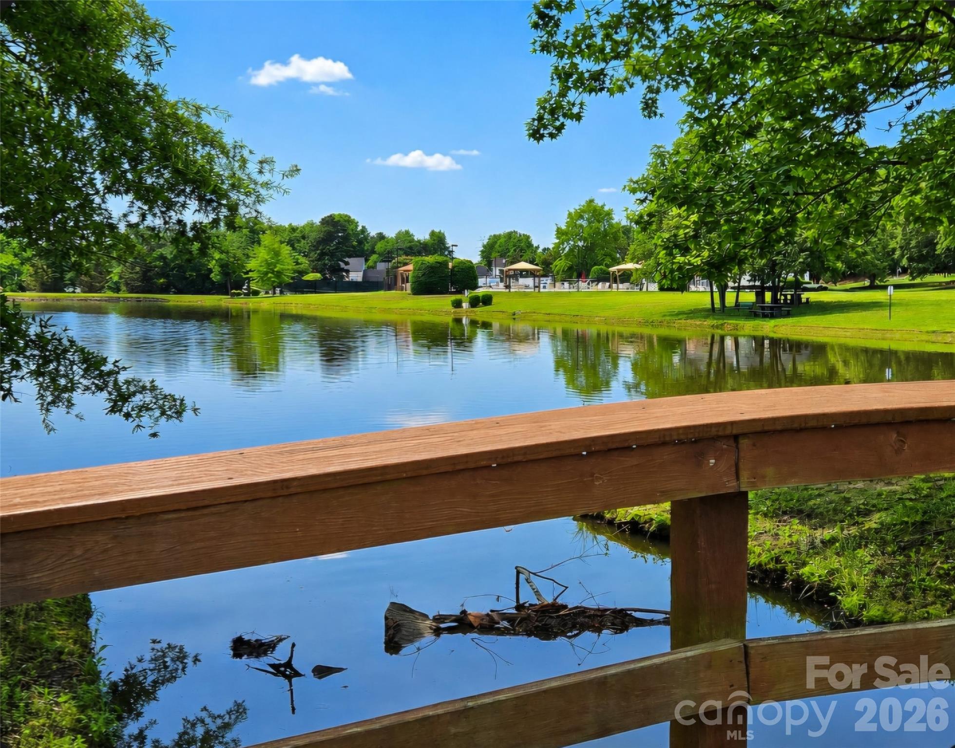 526 Carlisle Drive Property Photo 48