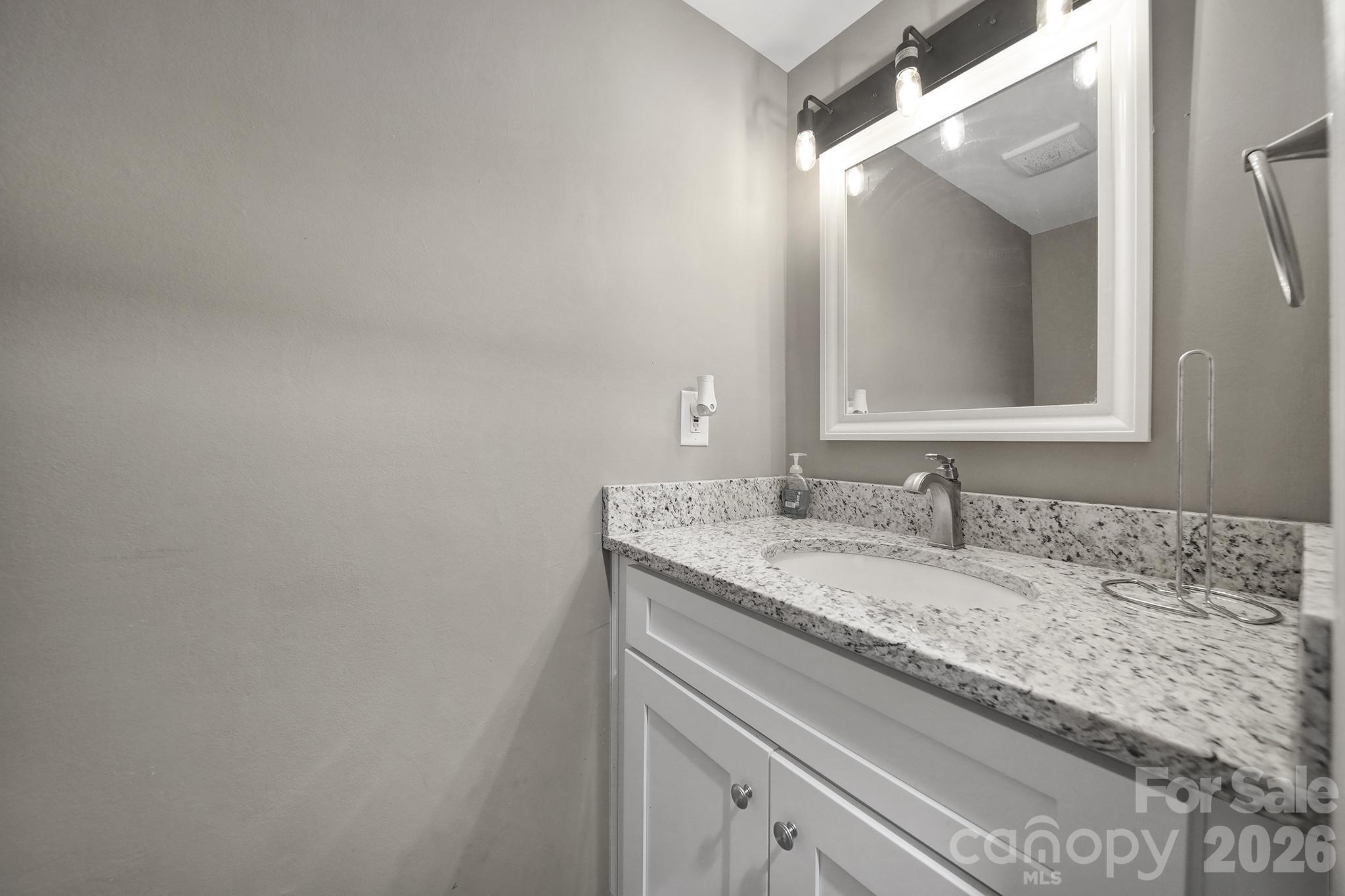 11005 Hunter Trail Property Photo 15
