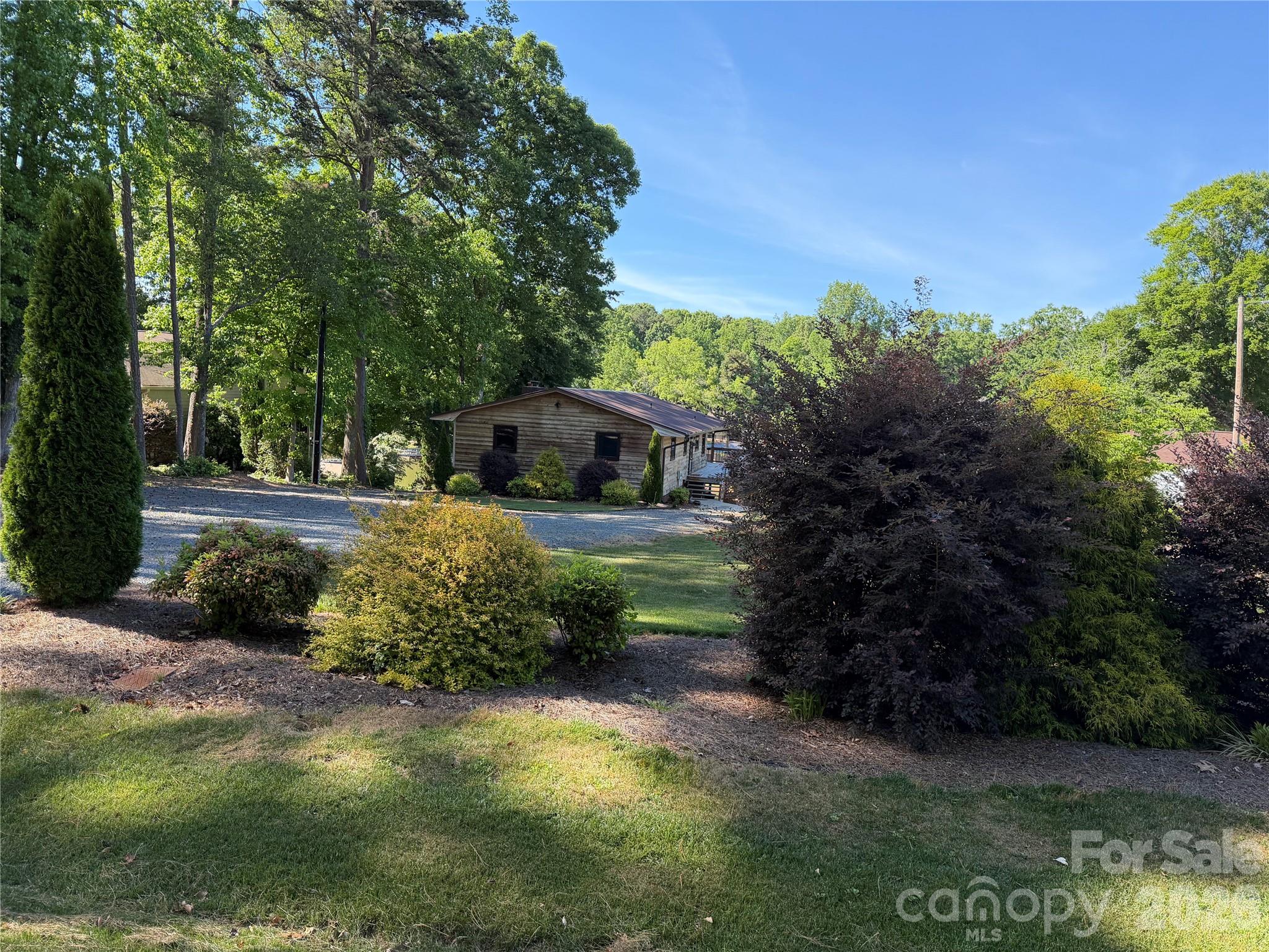 1438 Beckner Road Property Photo 2