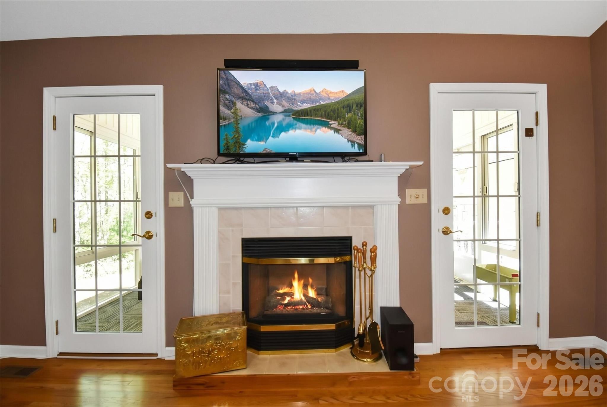548 Thunder Road Property Photo 5