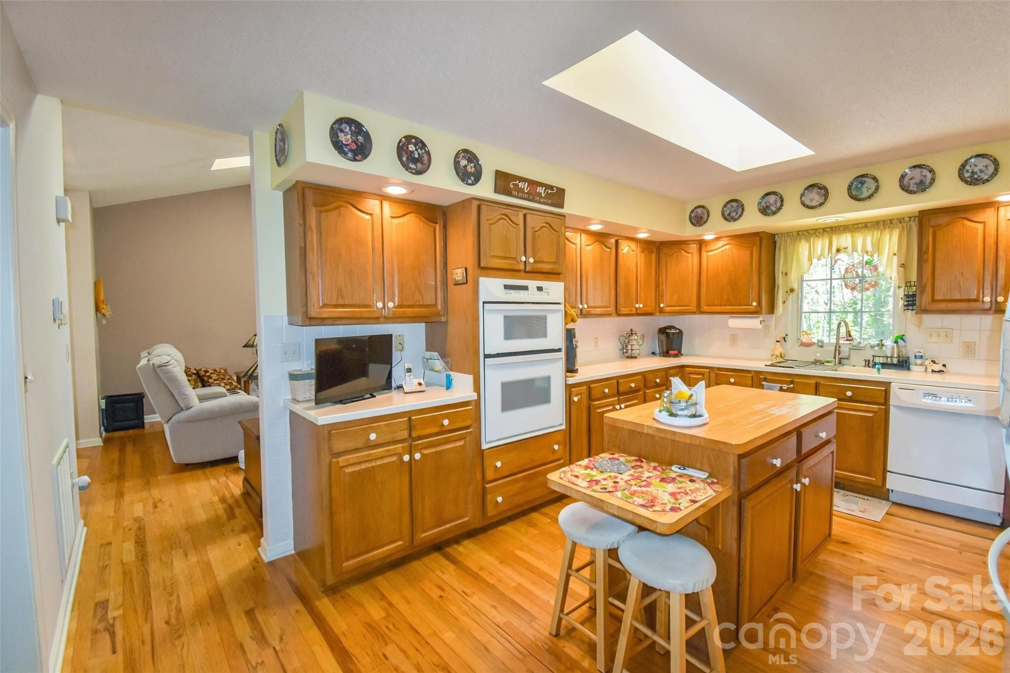 548 Thunder Road Property Photo 11