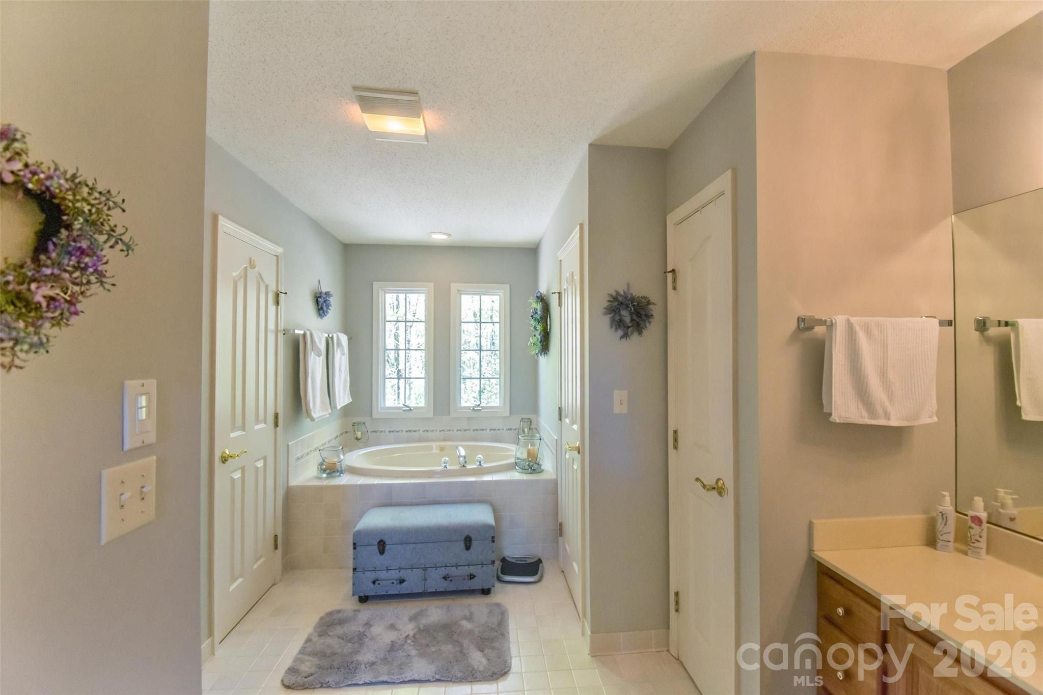 548 Thunder Road Property Photo 22
