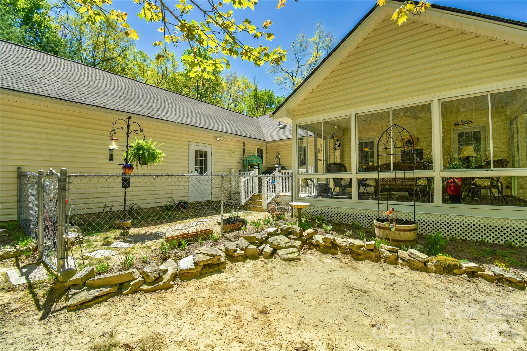 548 Thunder Road Property Photo 44