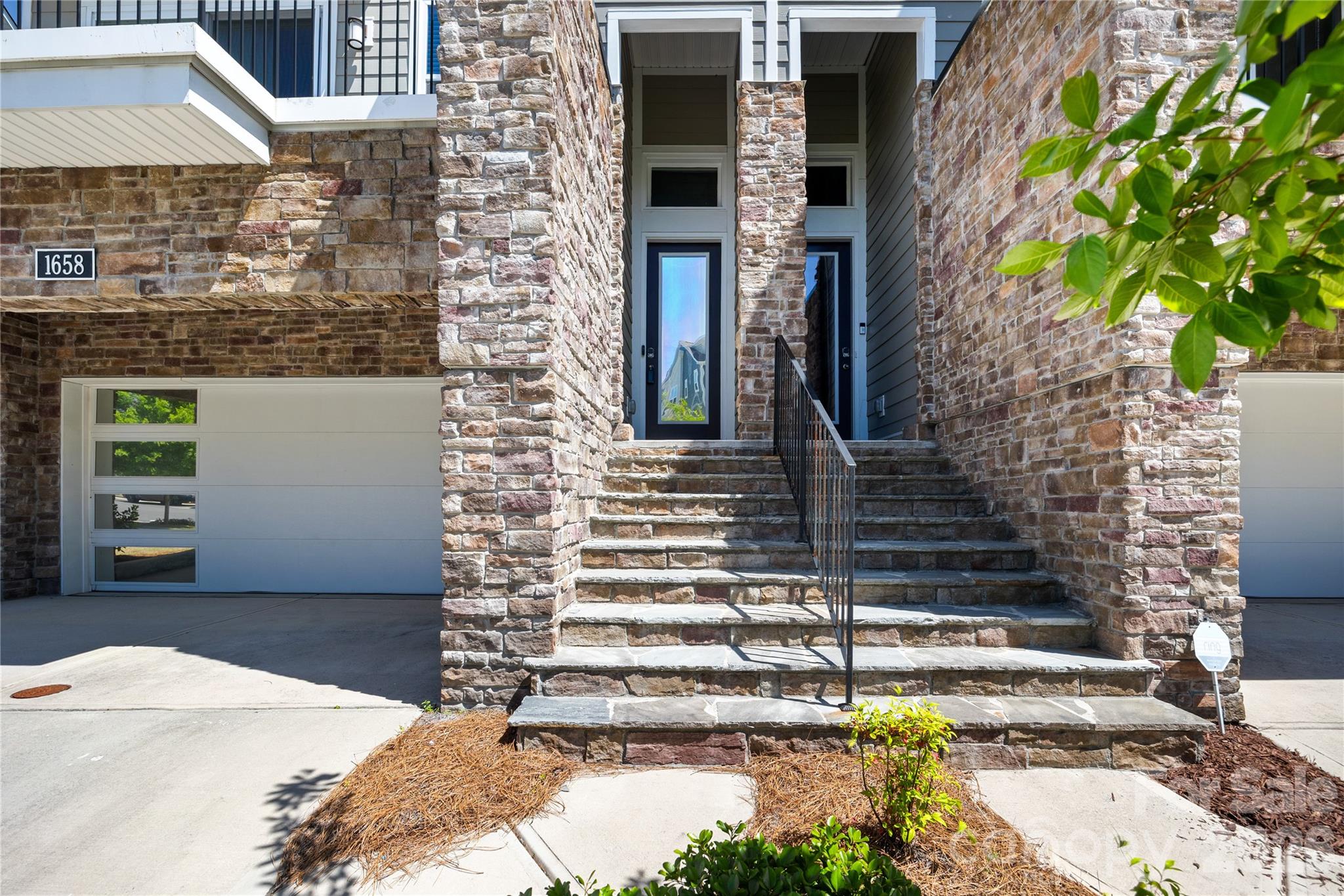 1658 Unison Drive Property Photo 2
