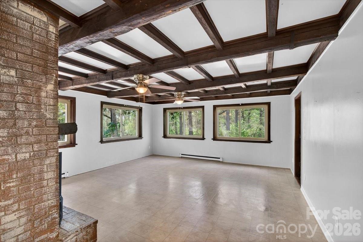 209 Edgewood Drive Property Photo 5