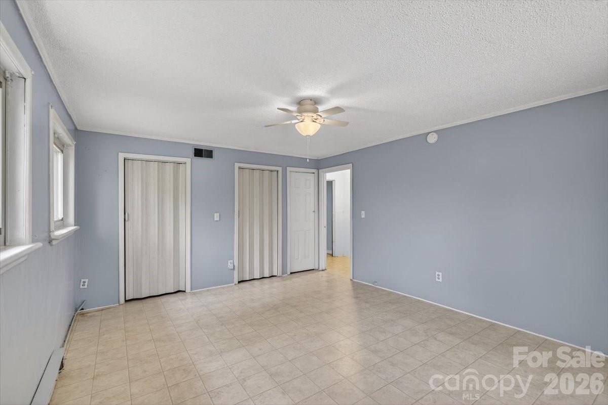 209 Edgewood Drive Property Photo 22