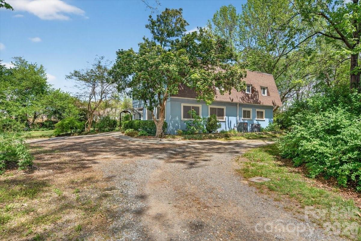 209 Edgewood Drive Property Photo 37