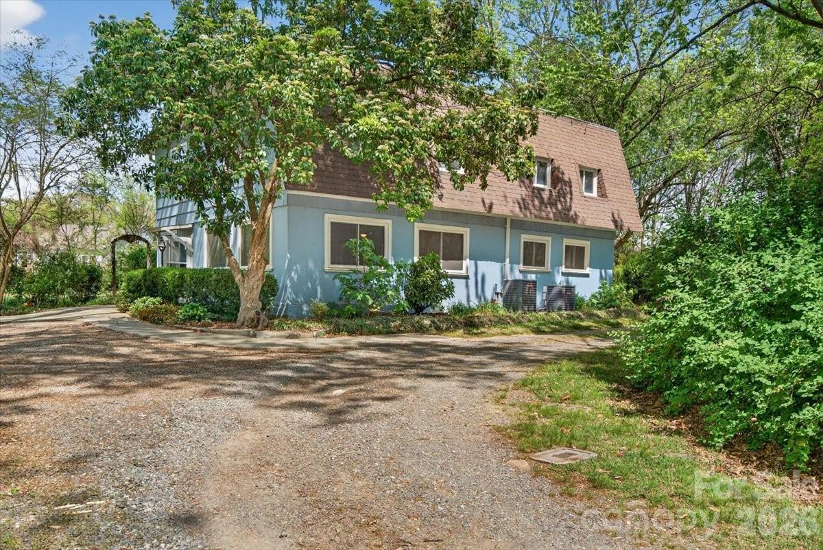 209 Edgewood Drive Property Photo 39