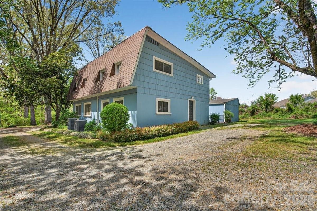 209 Edgewood Drive Property Photo 40