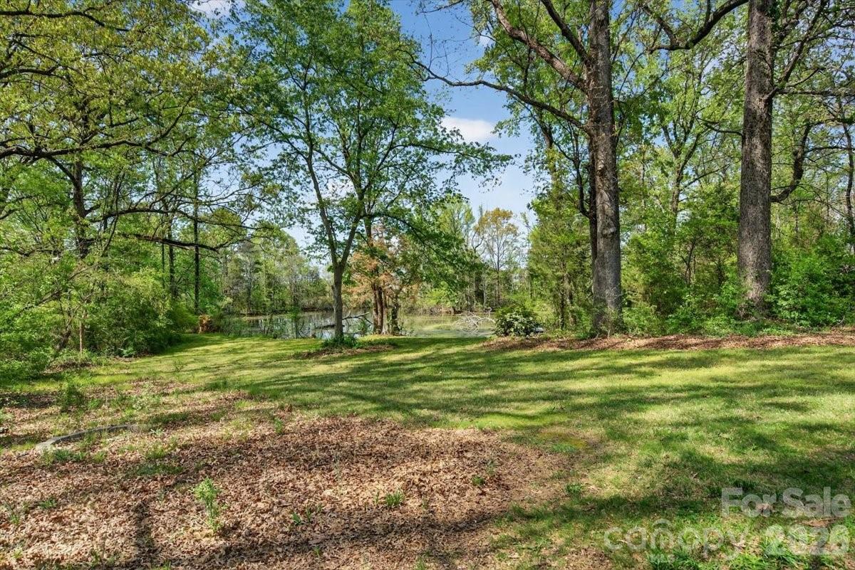 209 Edgewood Drive Property Photo 42