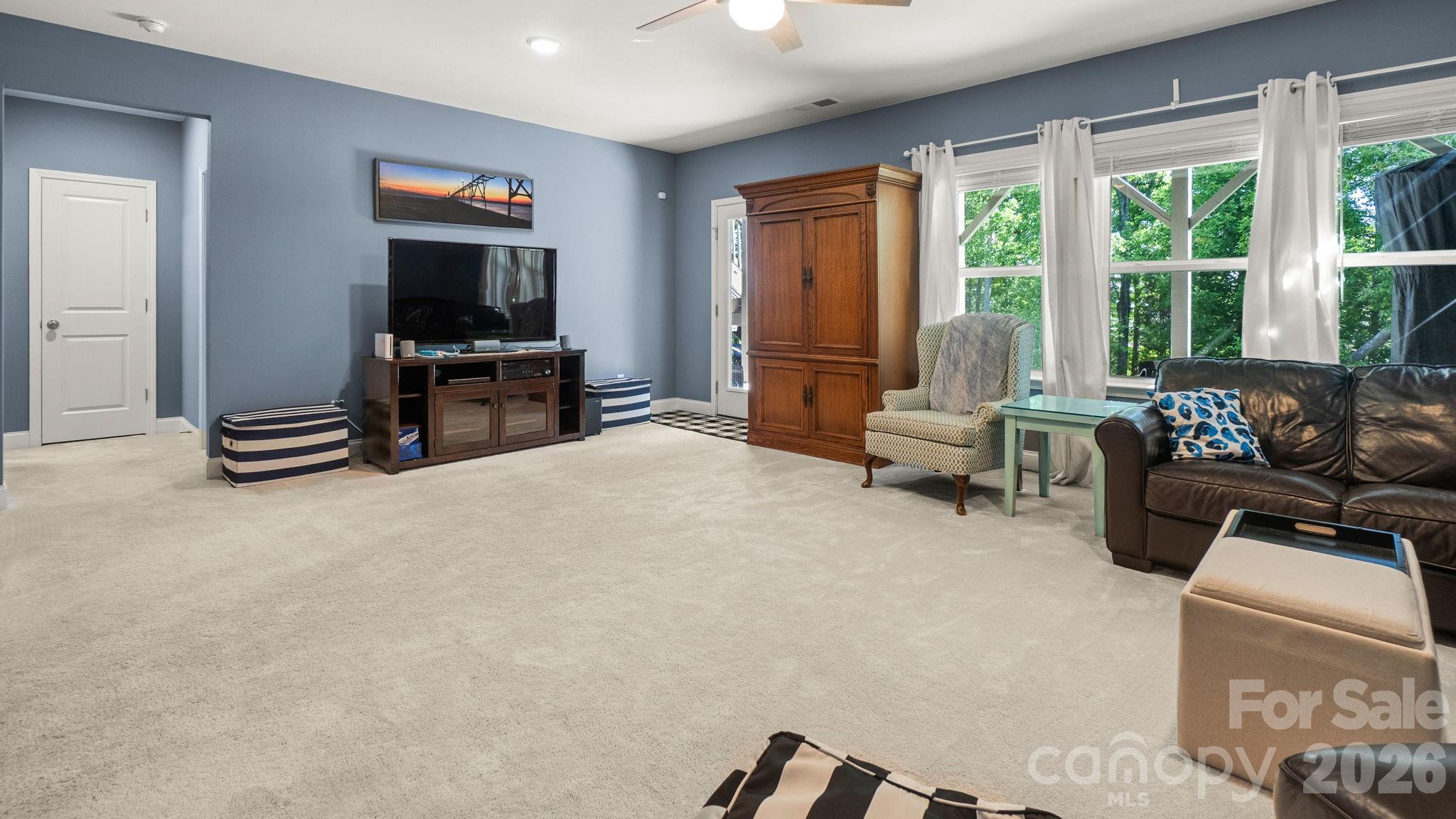 844 Neff Court Property Photo 37