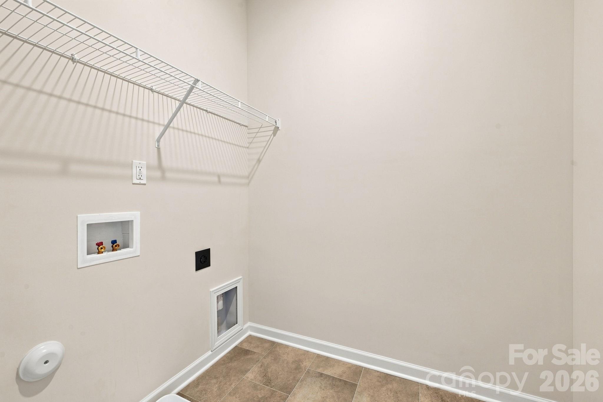 2324 Painted Trail Property Photo 27