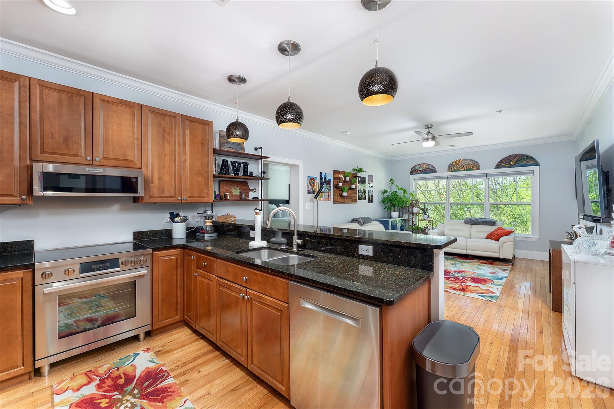 155 S Lexington Avenue B408 Property Photo 2
