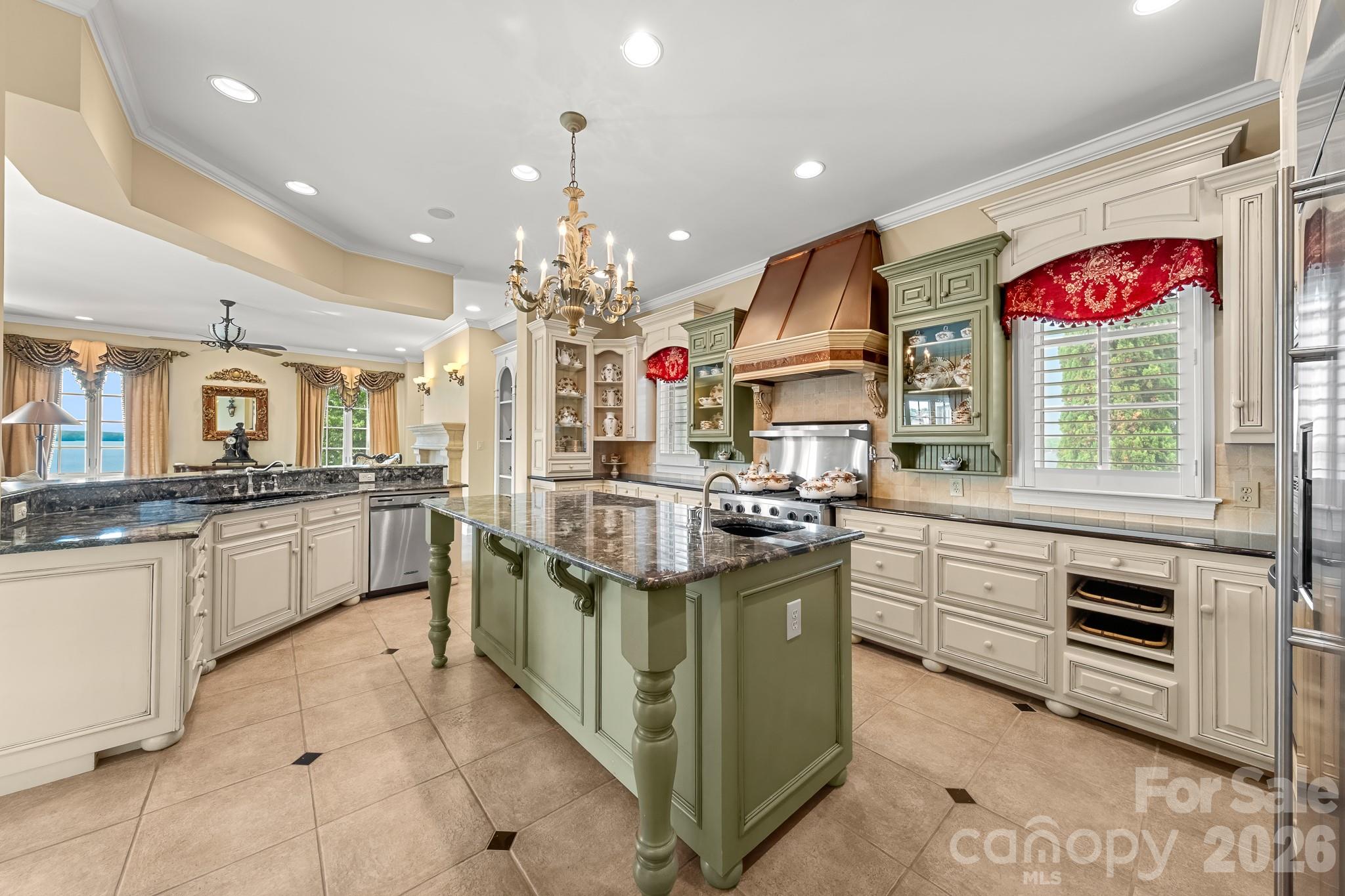 331 Ivy Arbor Circle Property Photo 12