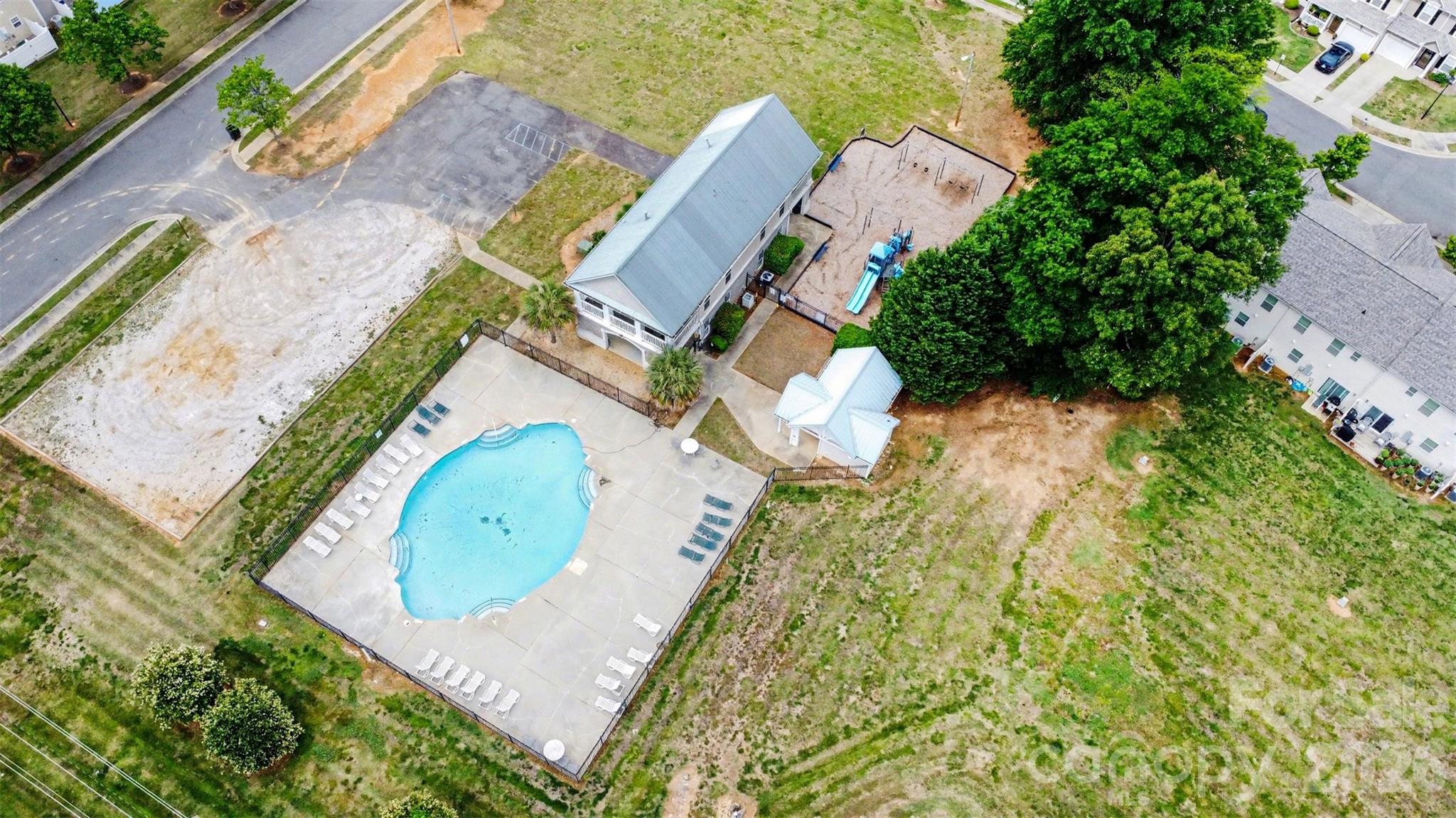 552 Chase Brook Drive Property Photo 30