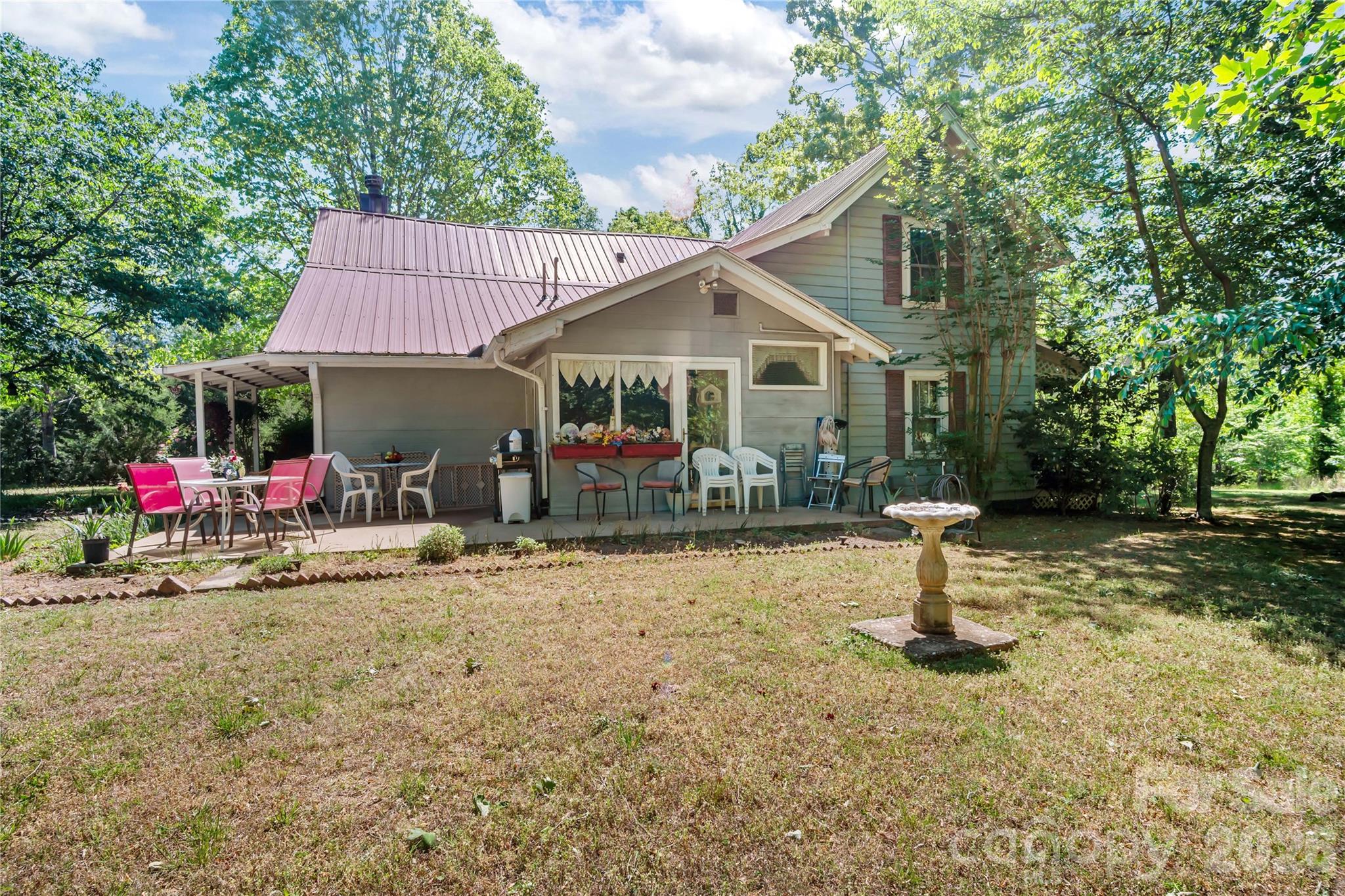 283 Constant Lane Property Photo 6