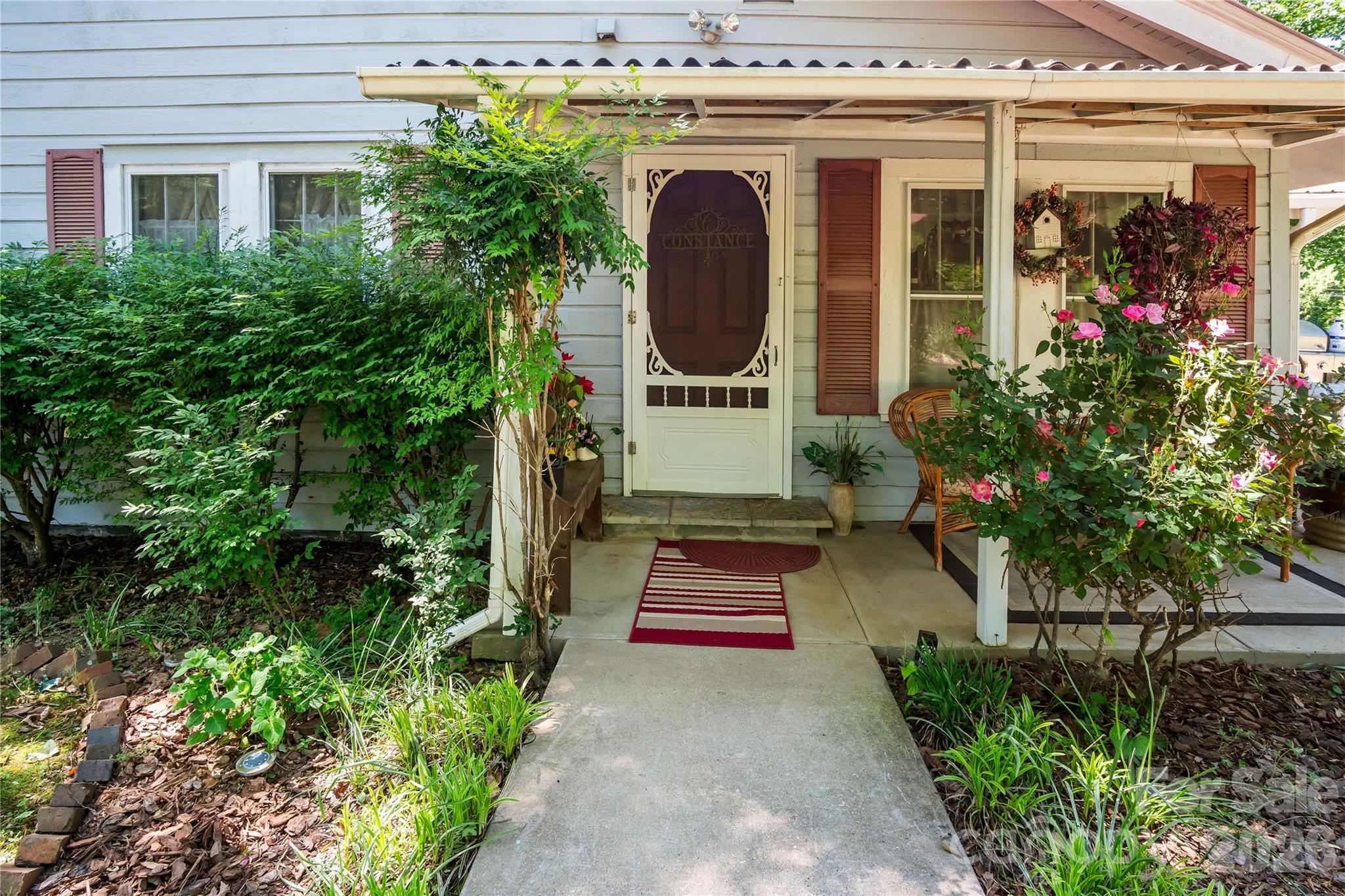 283 Constant Lane Property Photo 11
