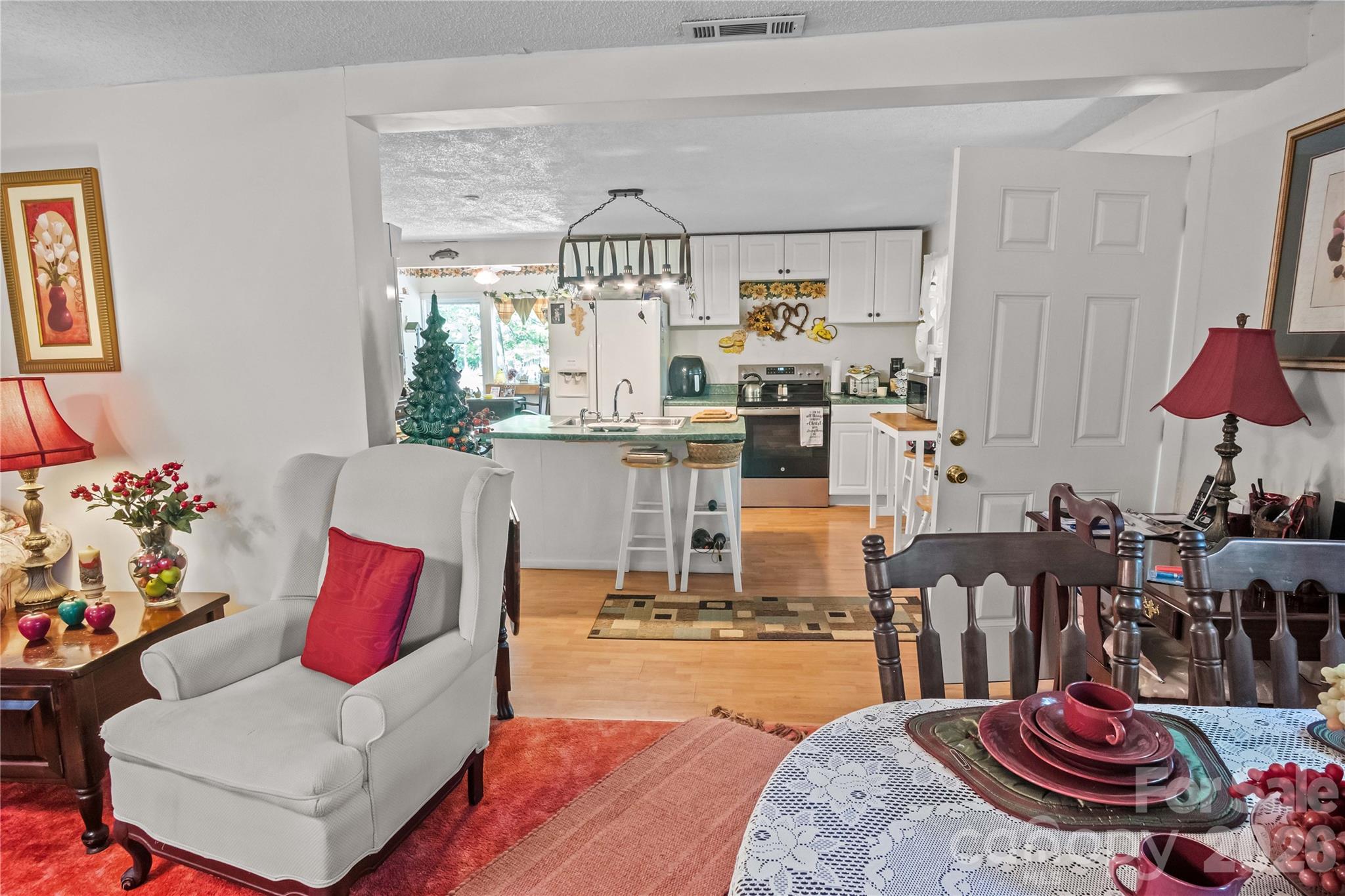 283 Constant Lane Property Photo 31