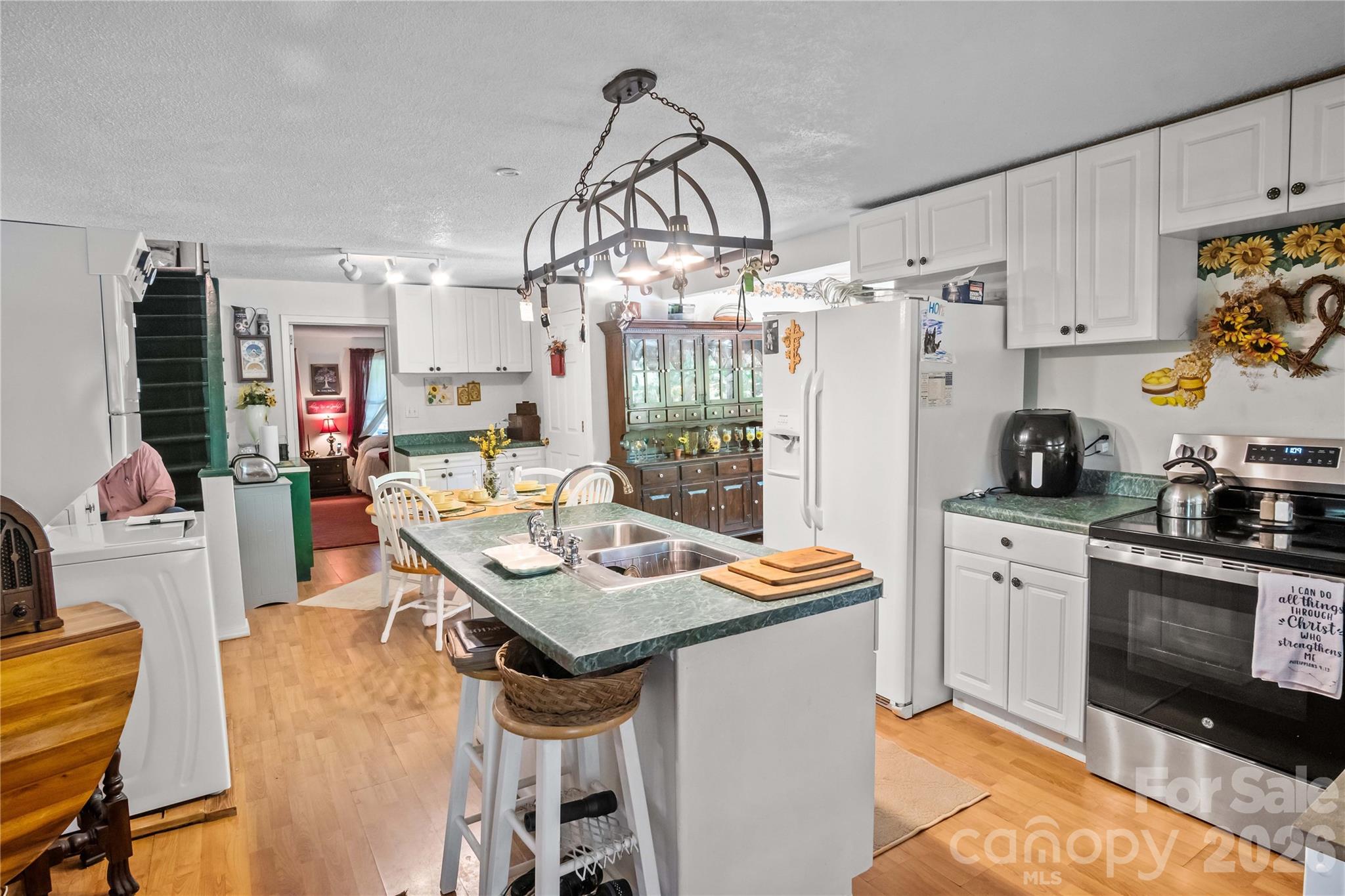 283 Constant Lane Property Photo 33